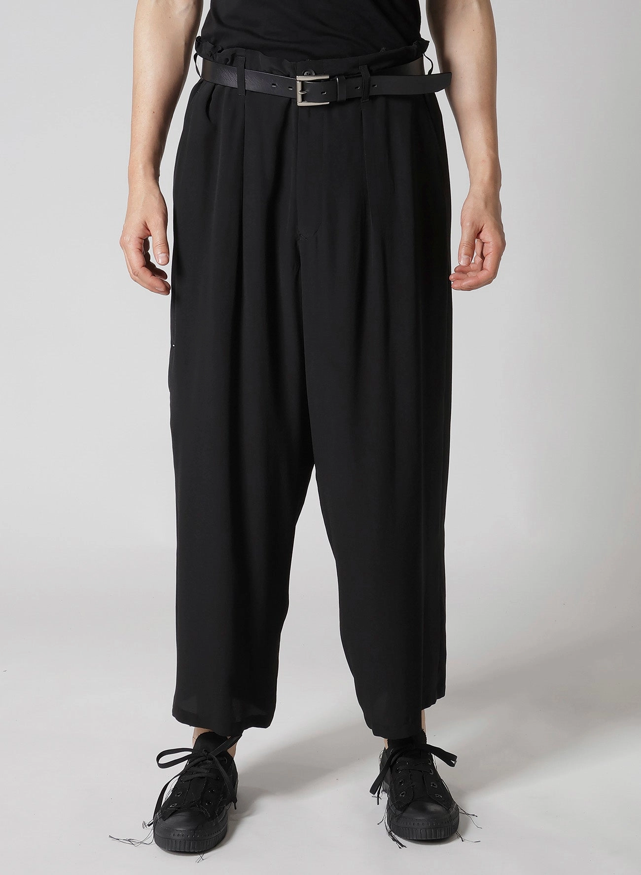 smooth zipper Relaxed Fit Design 16M CREPE DE CHINE R COIN POCKET PANTS