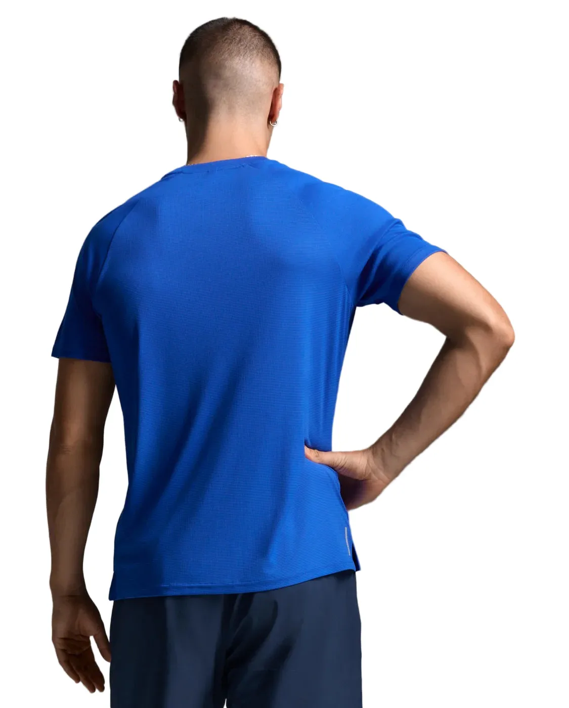 Non Iron Finish Anti Shrinkage Treatment 2XU Mens Aero Running Tee