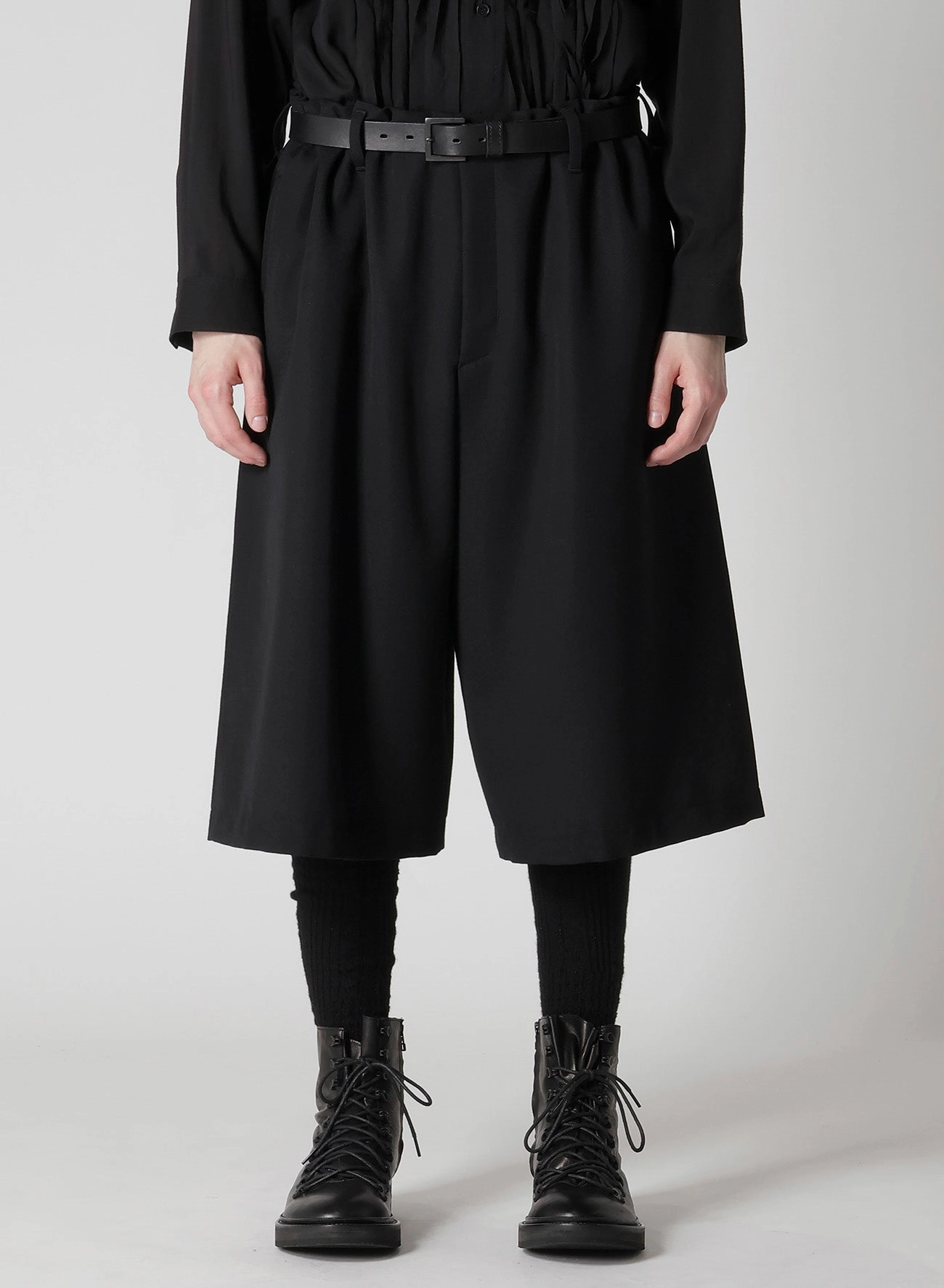 Dark wash ARMY GABARDINE PLEATS HALF PANTS