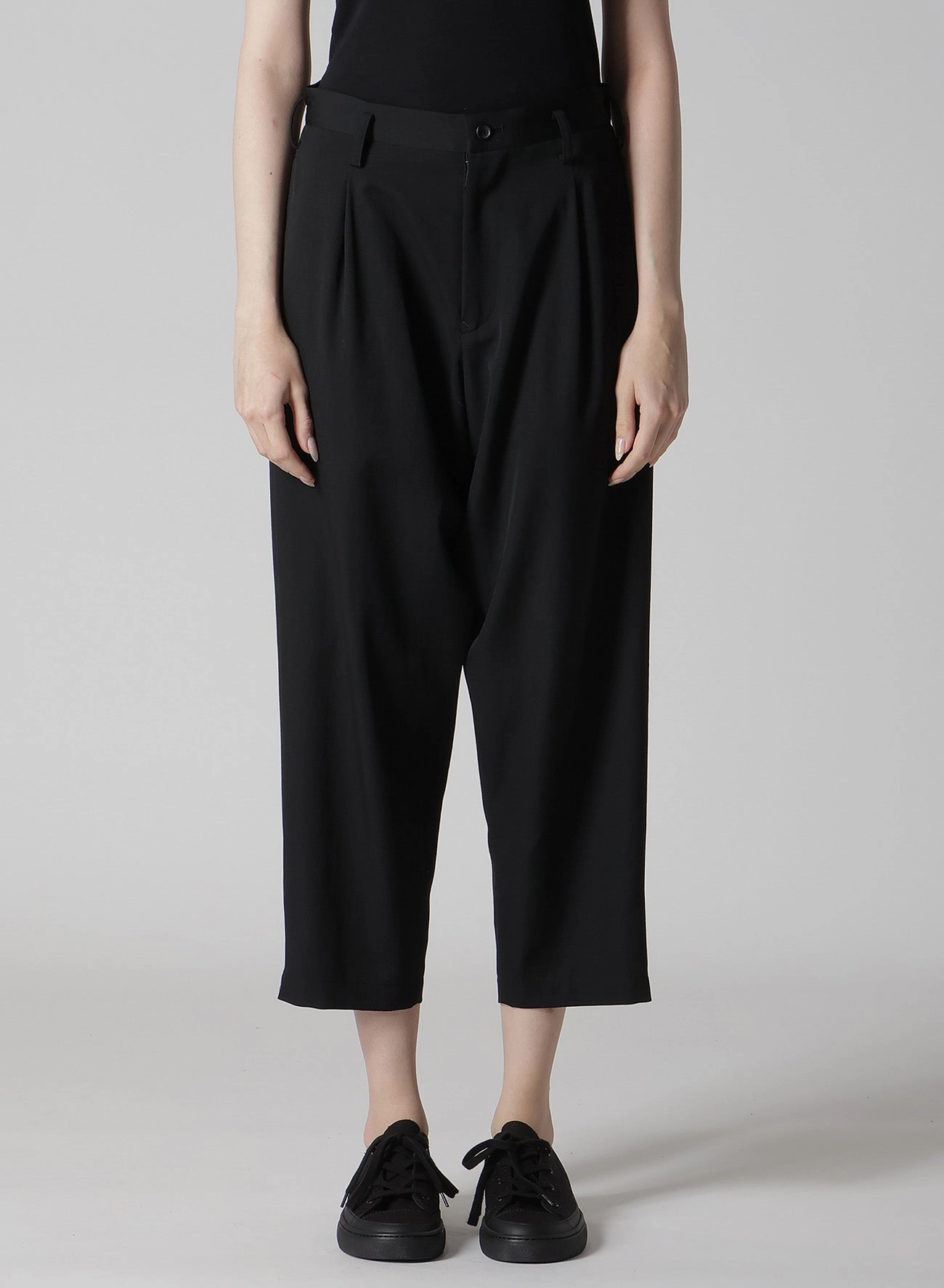 GABARDINE CROPPED PANTS Basic Look