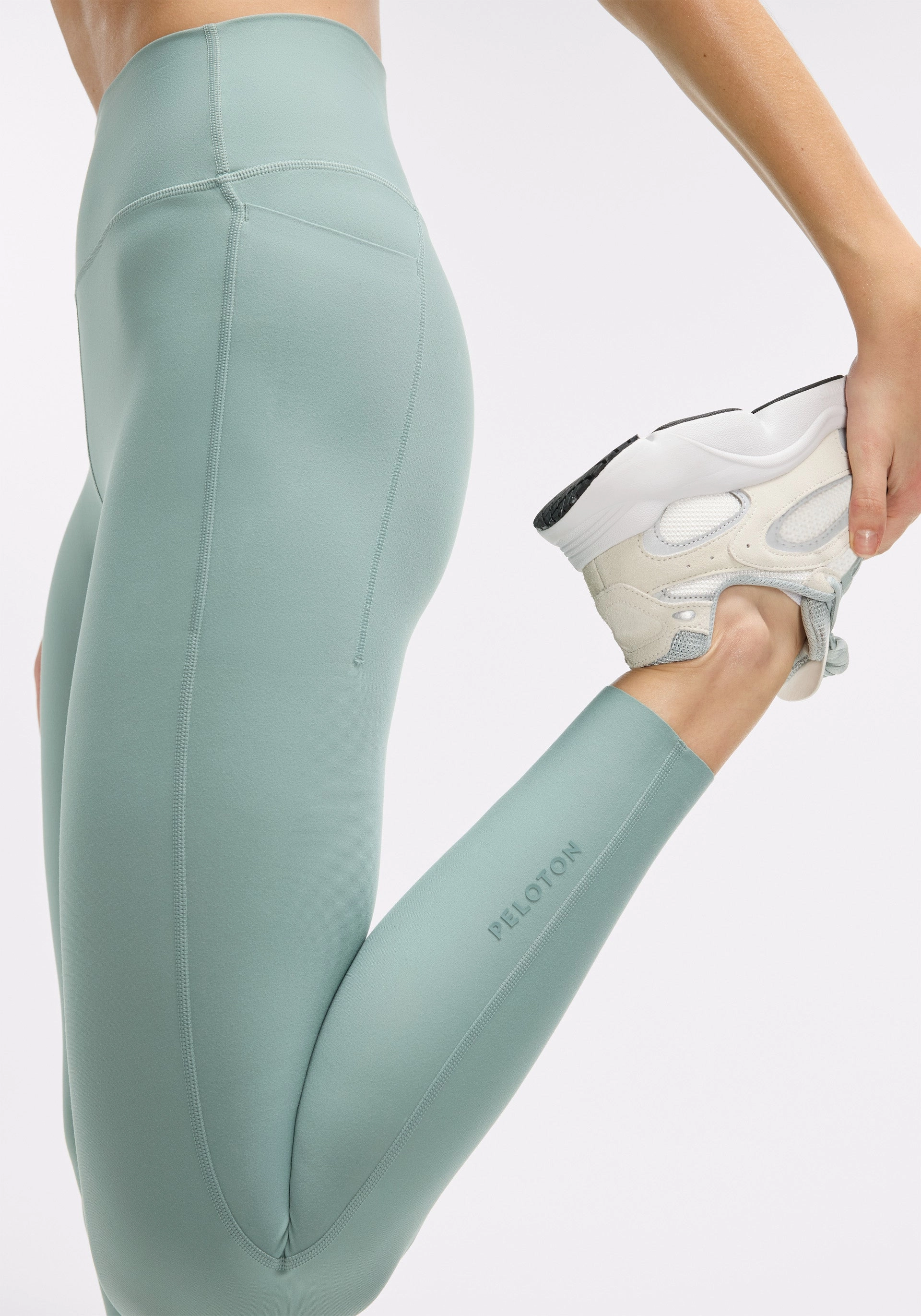 Cadent High Rise Pocket Legging 25" Stylish Basic Travel Outfit Beginner Level