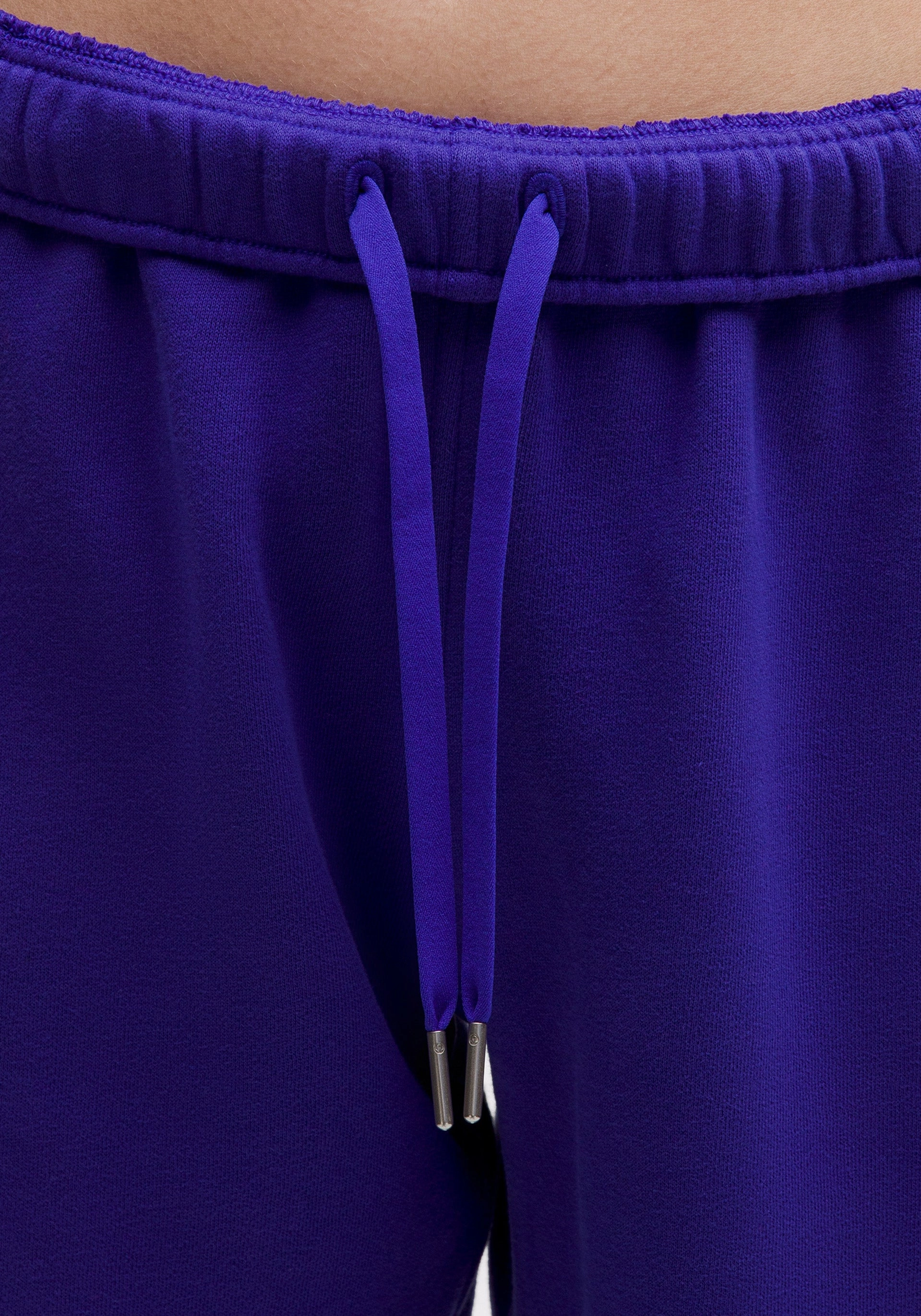 Scuba Mid-Rise Oversized Jogger | Regular Moisture Wicking Technology