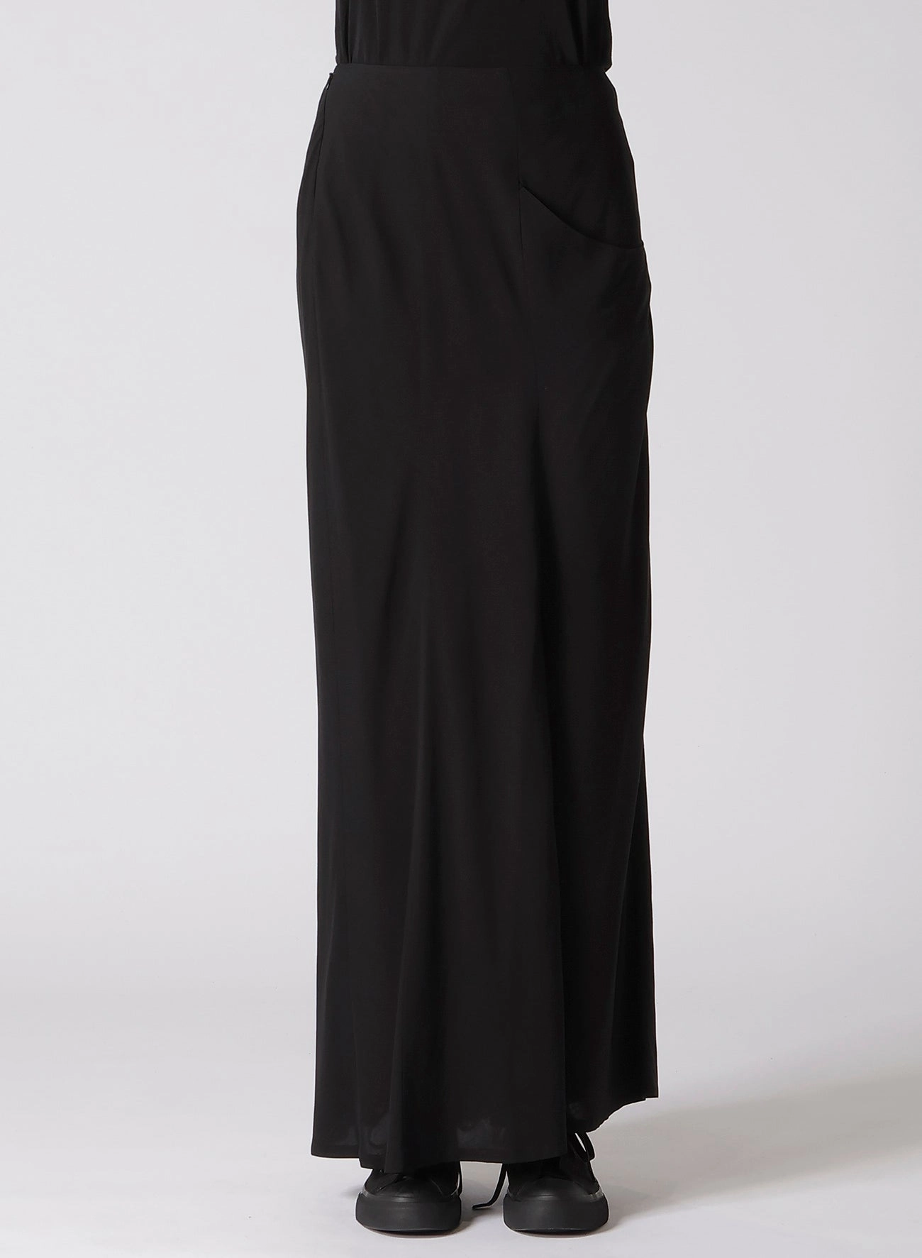 Movement Ready Ry LAWN R FRONT POCKET SKIRT