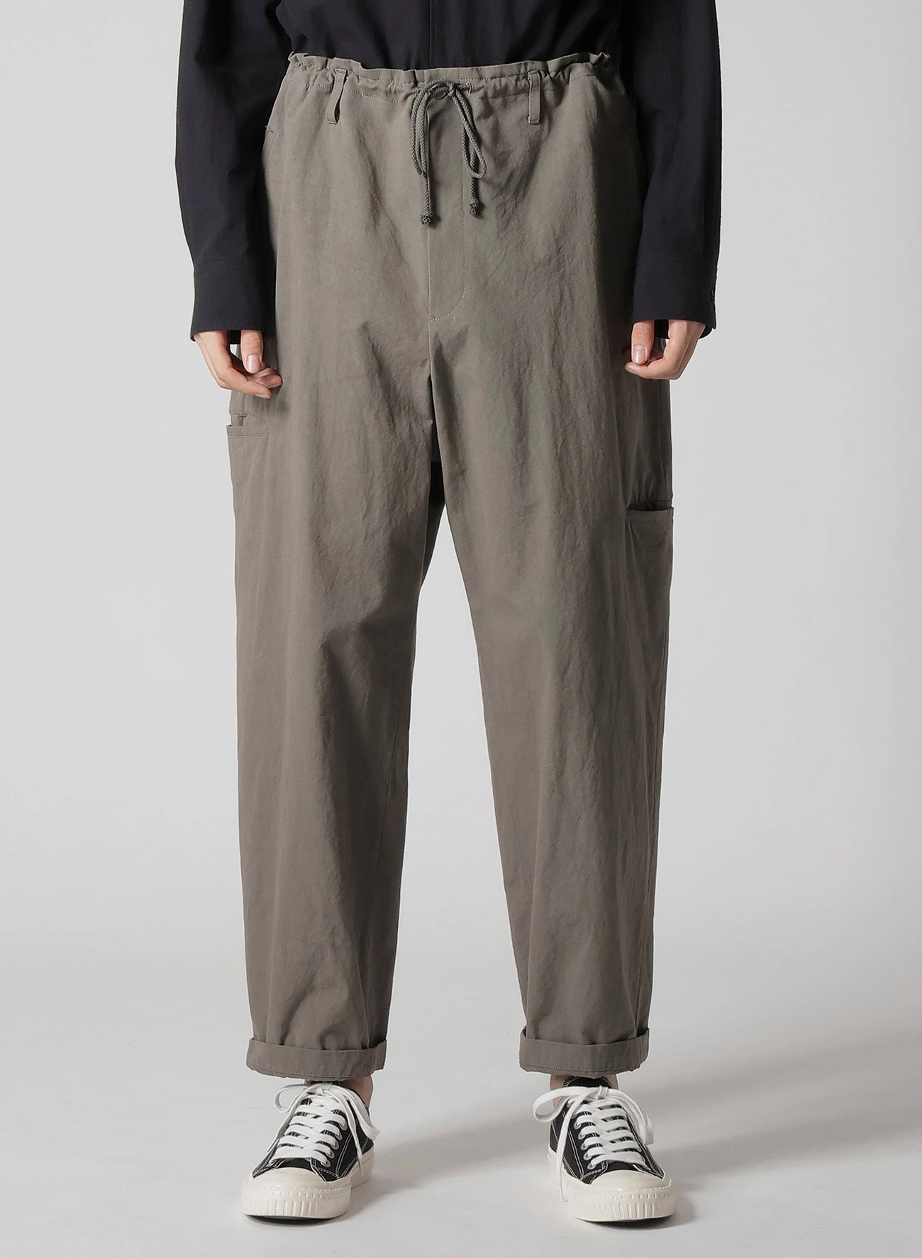 COTTON POPLIN PANTS WITH RIGHT AND LEFT LEG POCKETS Tapered ankle