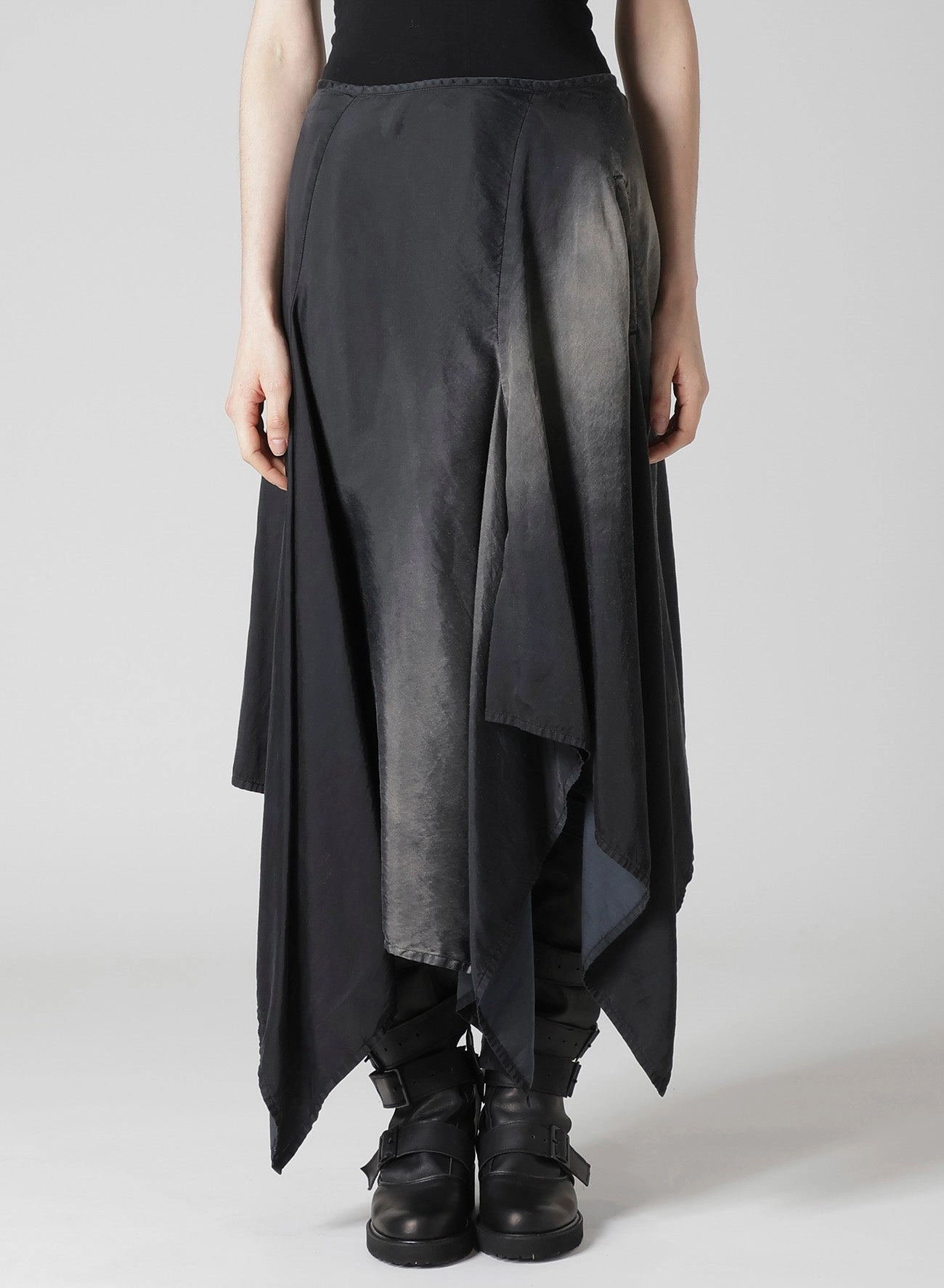 Quick Comfort Design BreathableFabric Cu/C BLEACHED SATIN ASYMMETRIC SKIRT