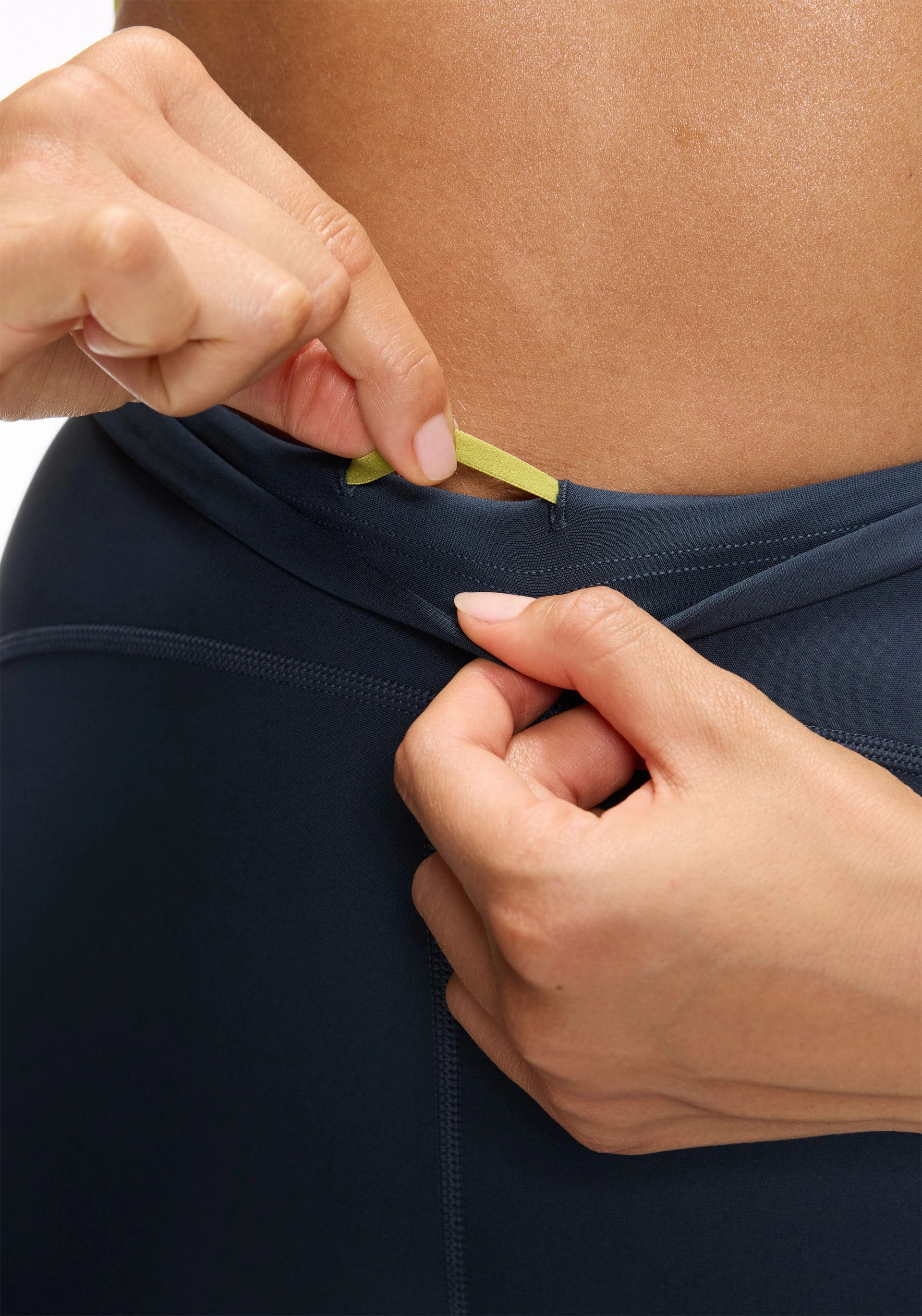 Endurance Light Pop Stitch Bike Short 7?? muted colors