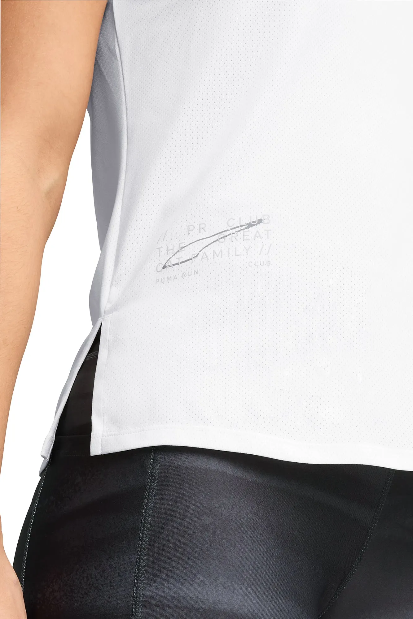 Wrinkle Resistant Texture SoftenedNeckline Puma Run Graphic Mesh Short Sleeve Womens Running Top - White