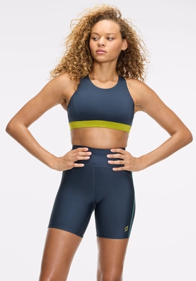 Crease-resistant seams Endurance Light Double Up Bra