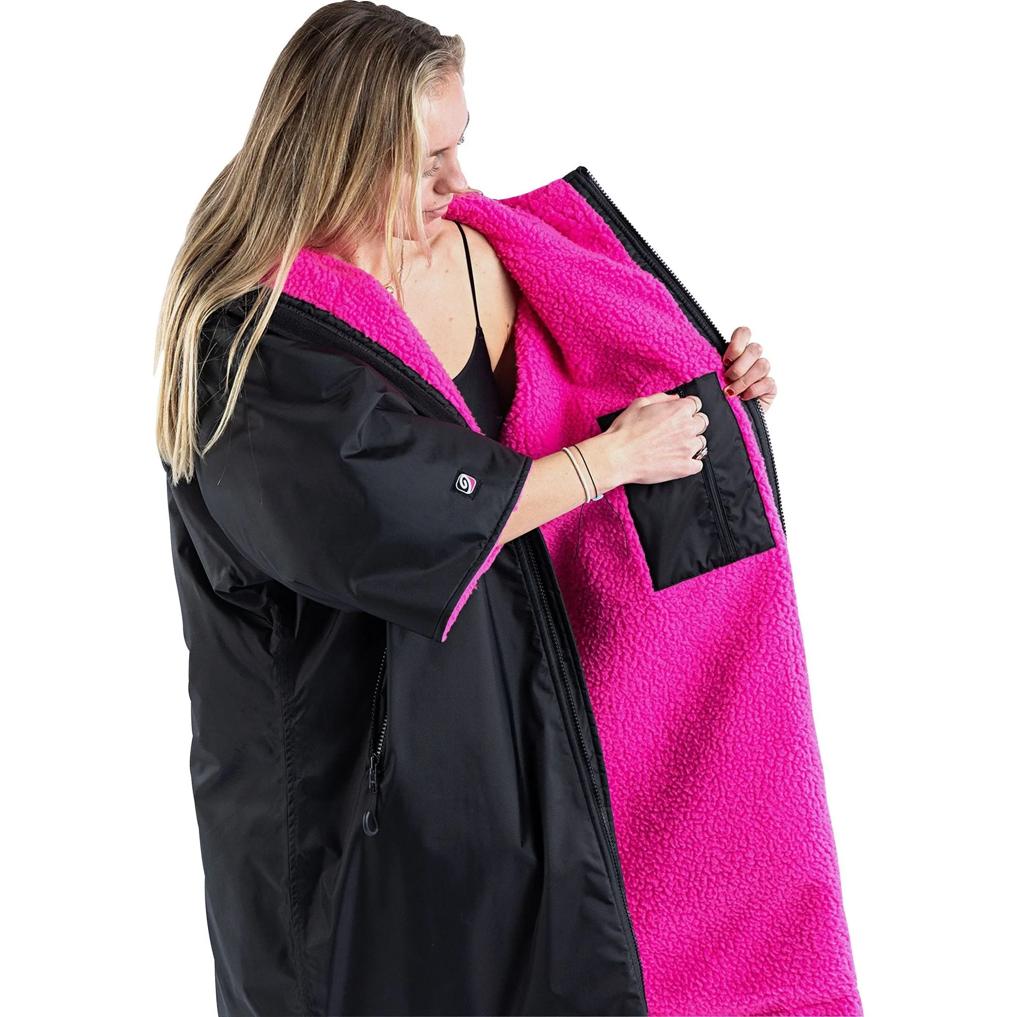 Dryrobe Advance Short Sleeve Changing Robe - Pink Stay Ready Touch Light