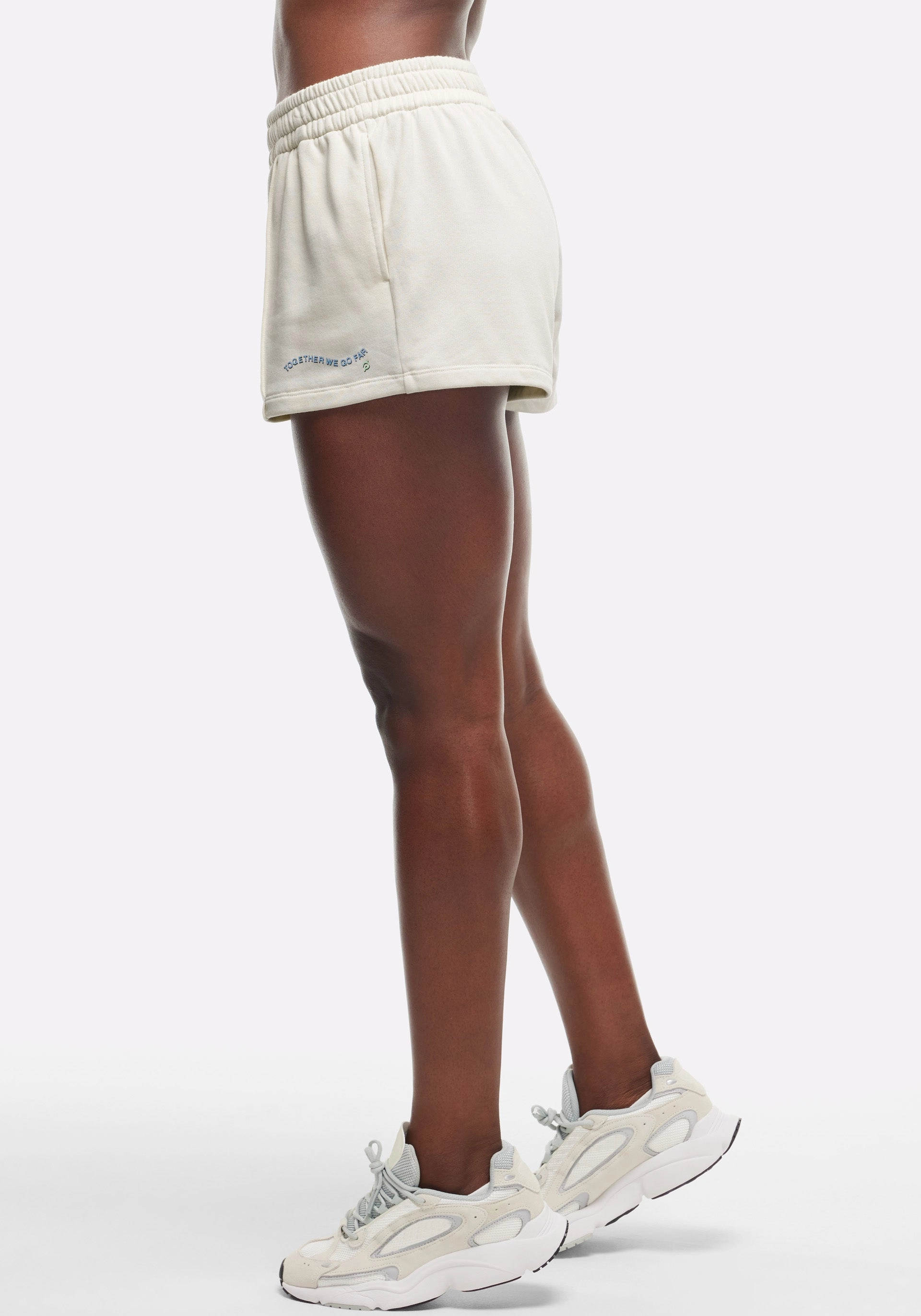 French Terry 3" High Rise Pintuck Shorts Fit Tech