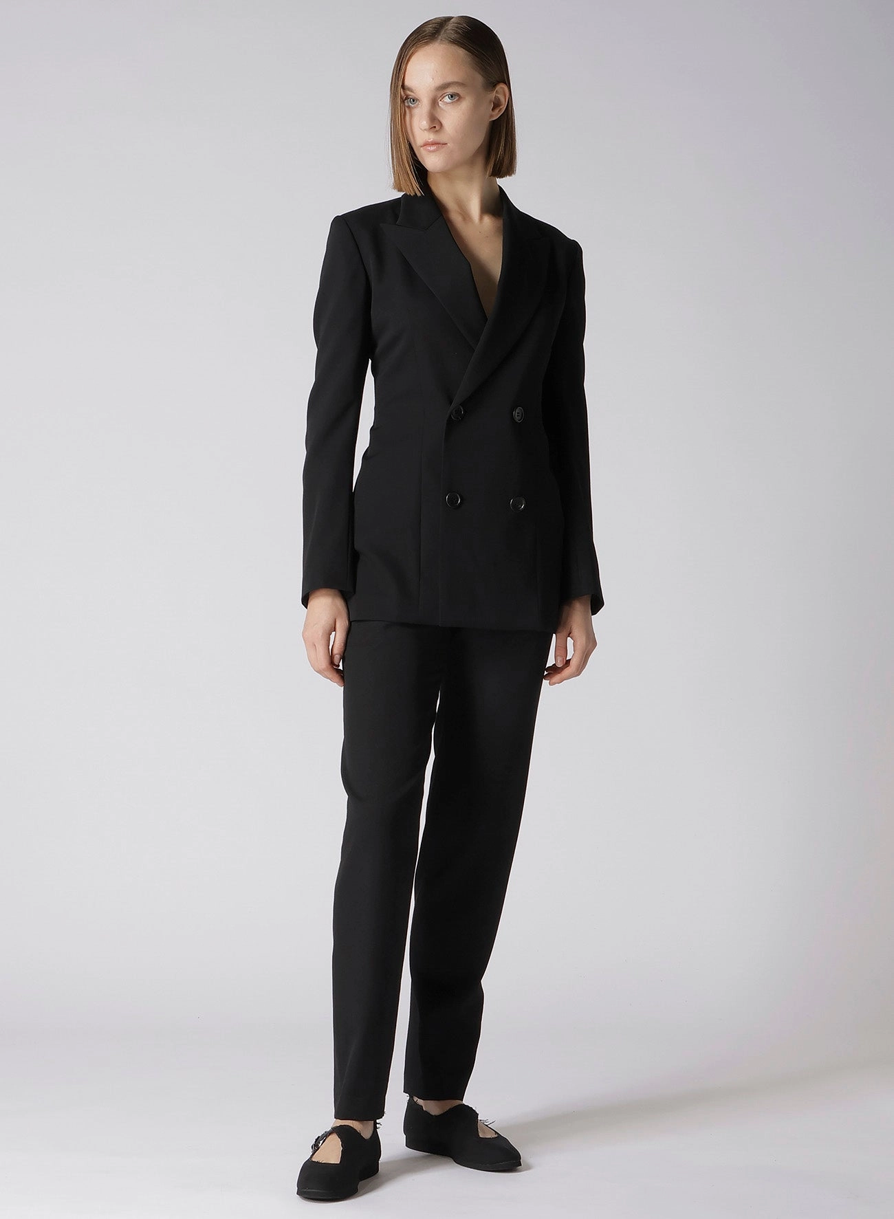 Natural Movement Simple Comfort GABARDINE LOW-RISE BELTED PANTS