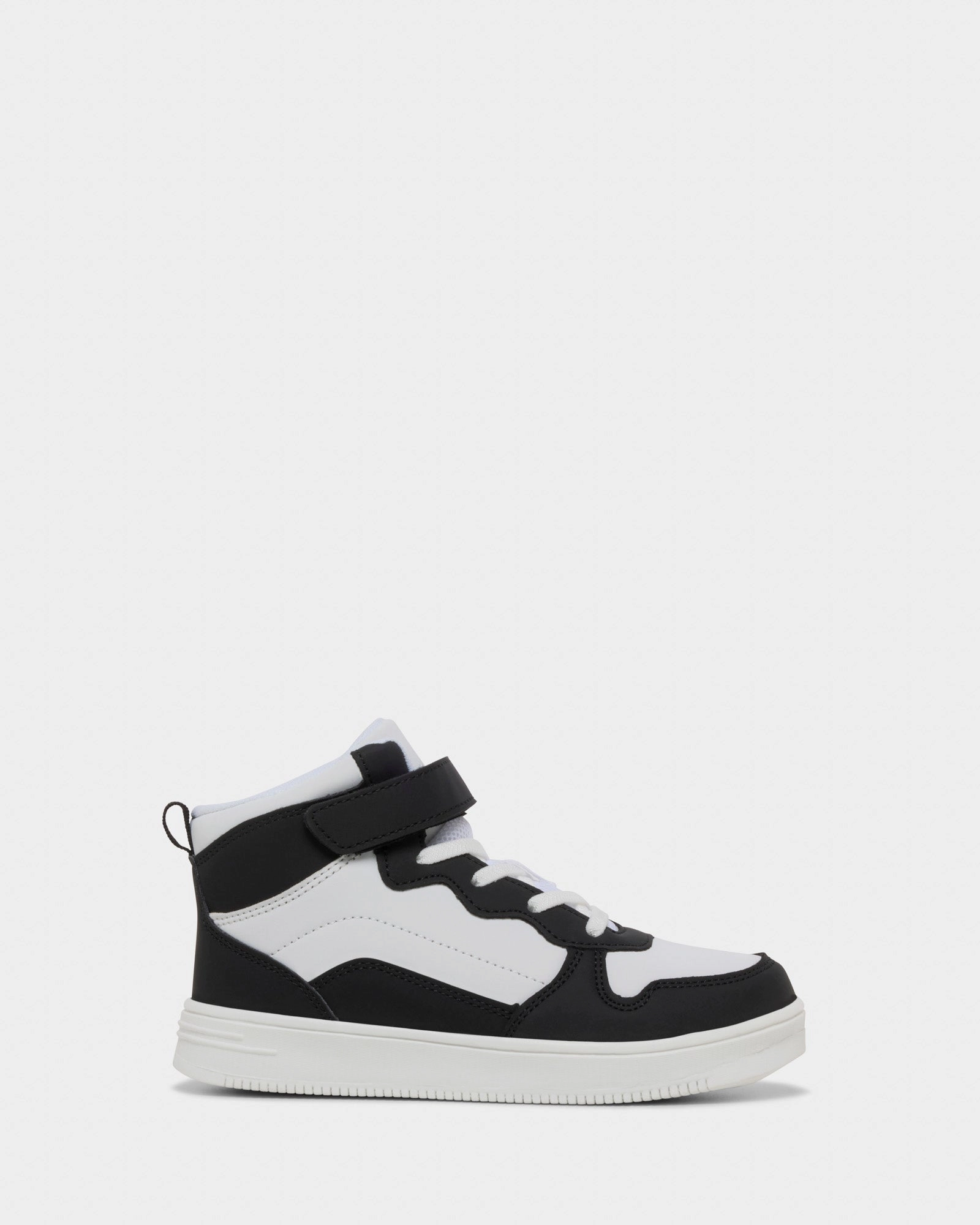 Hoop Hi B Black/White Walk Comfort