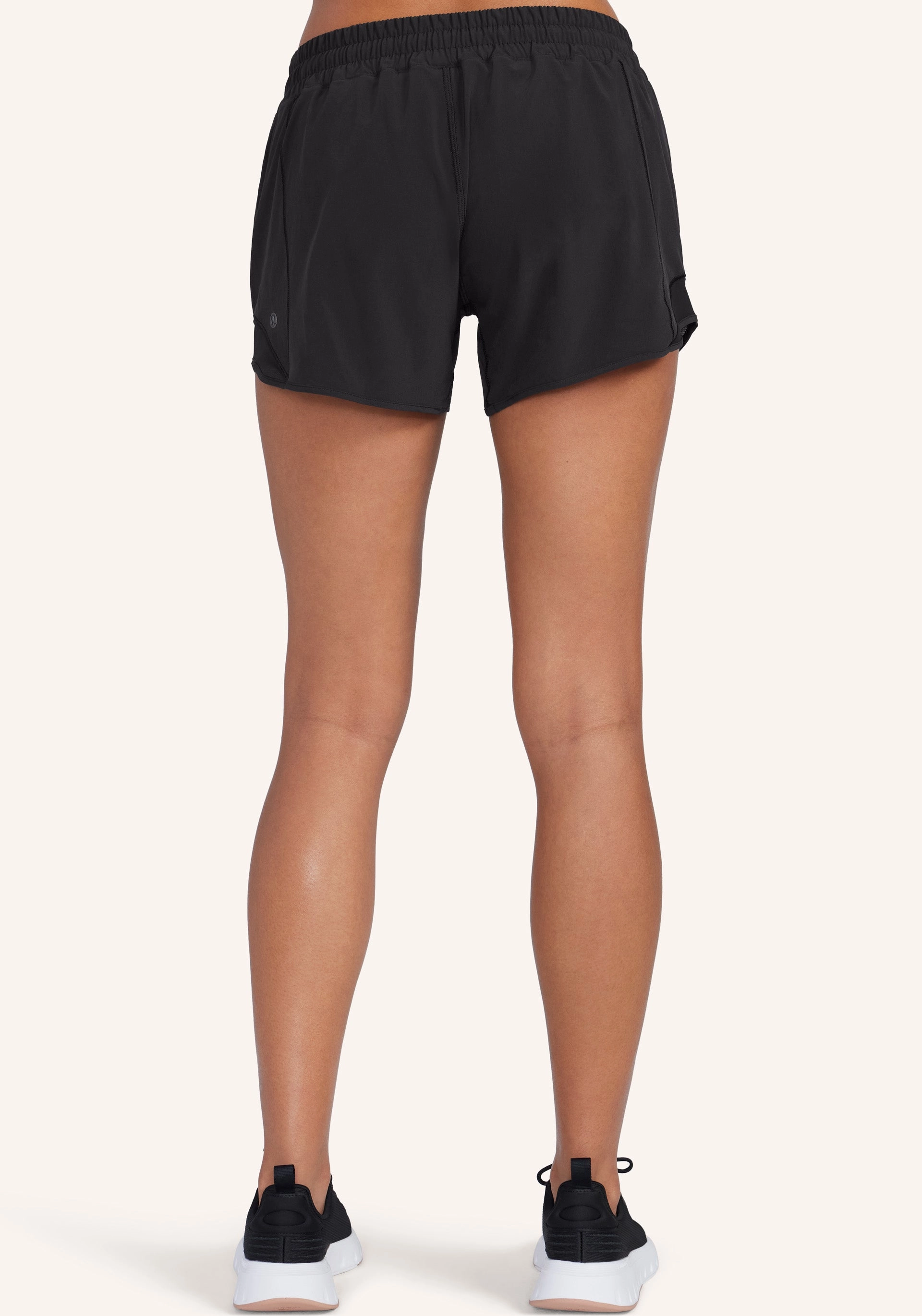 Luxury Feel Travel Flex Hotty Hot Low-Rise Lined Short 4"
