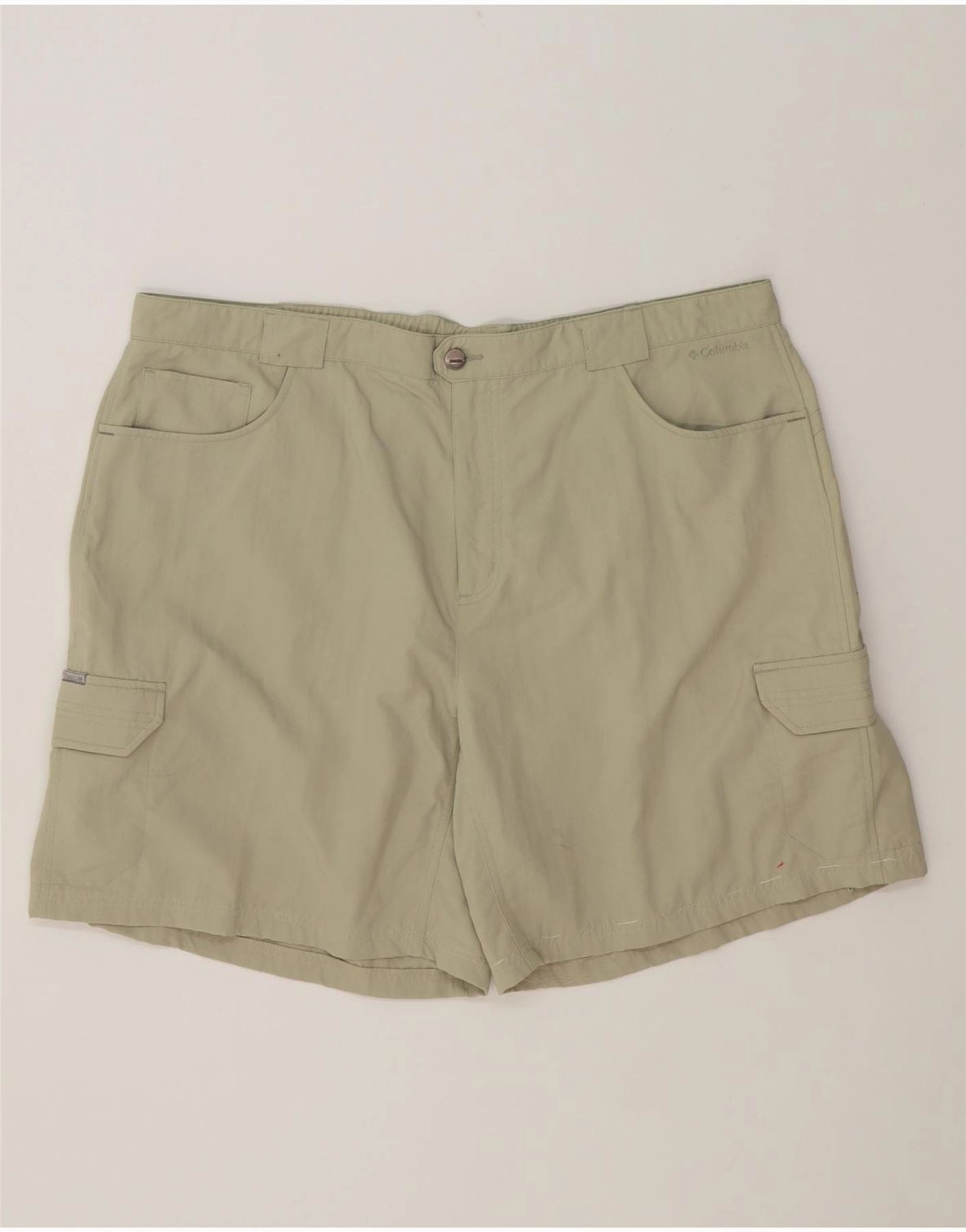 COLUMBIA Mens Titanium Cargo Shorts 2XL W42 Green Nylon Day Out skiing gear