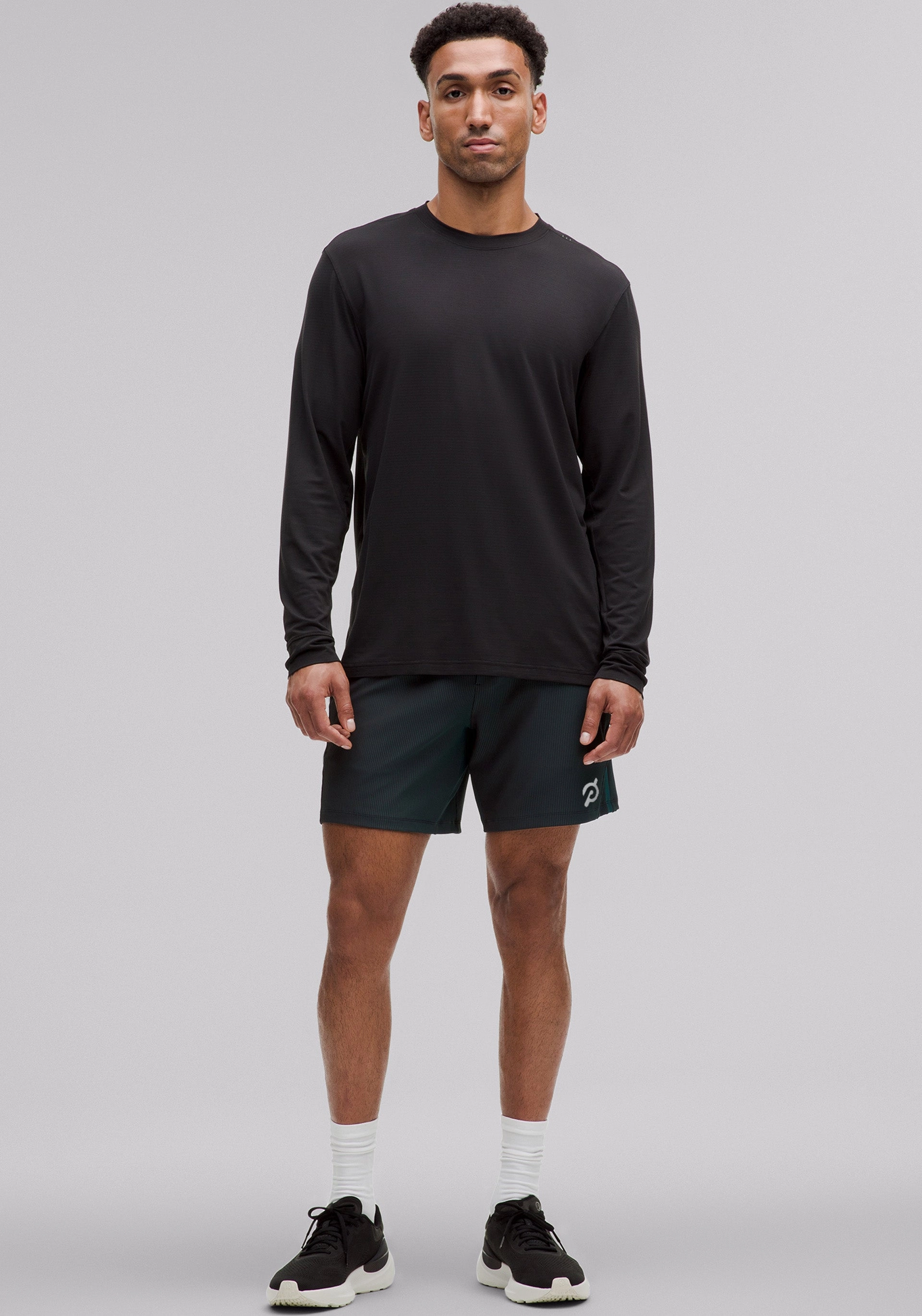 Luxe Pace Breaker Linerless Short 7" Contoured Articulation Classic Appeal