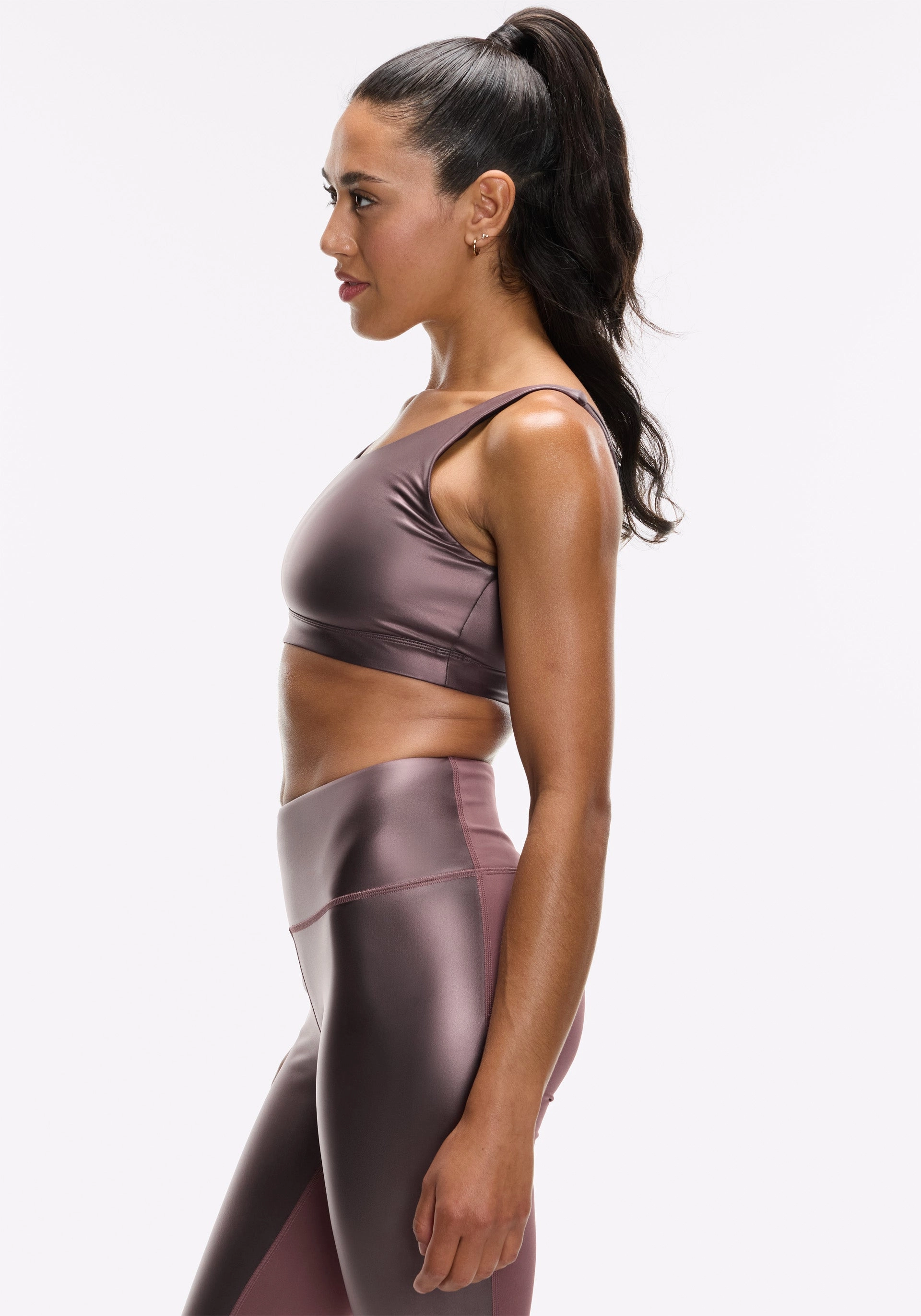 Mesh Shrug V-Back Bra Regular fit seams Slim fit seams