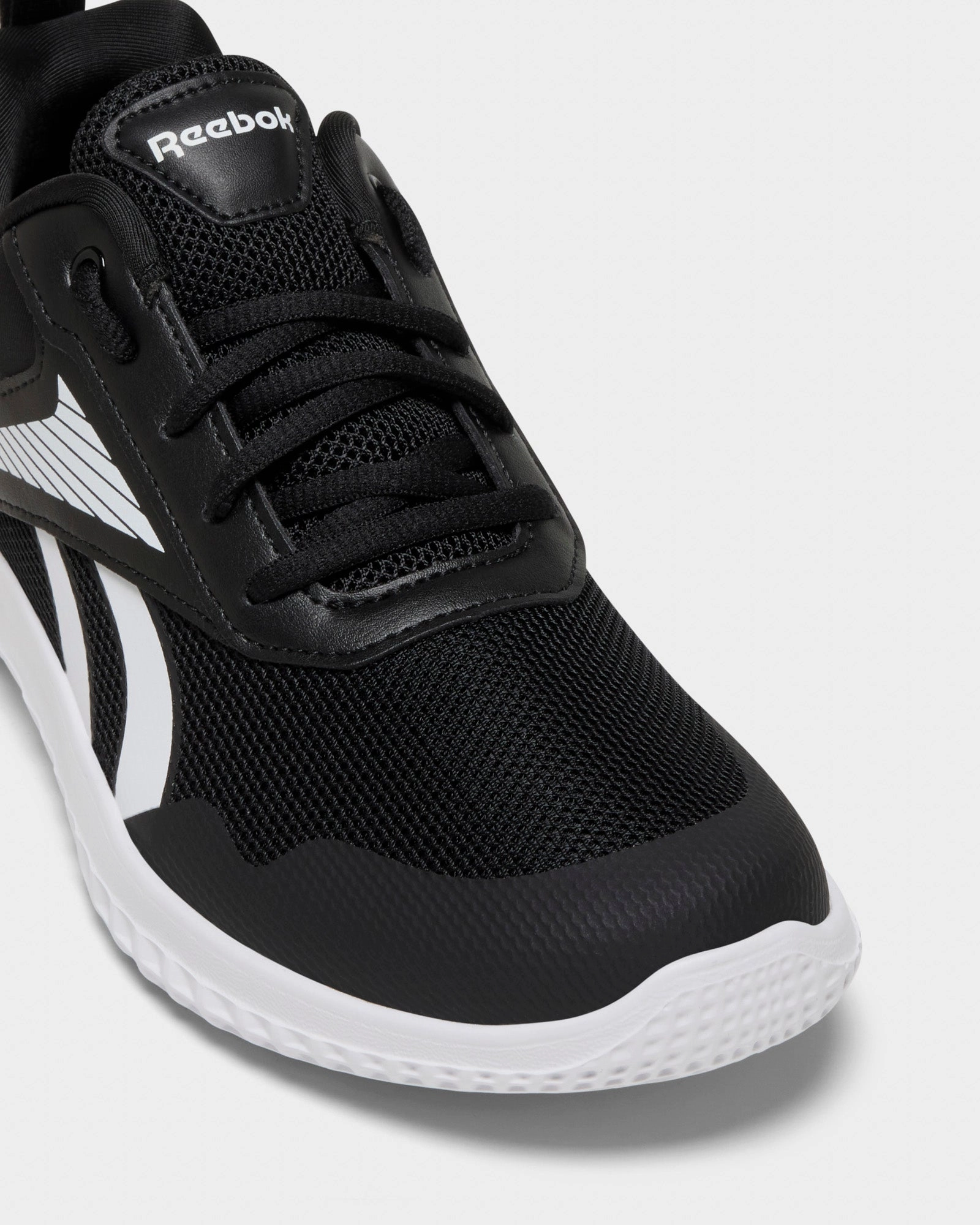 Rush Runner 5 Black/Black/White LightweightDesign Anti Microbial Treatment