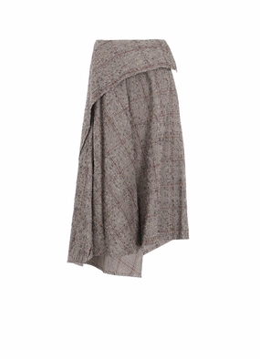 Sleek Comfort Breathable Material NEEDLE-PUNCHED ASYMMETRIC SKIRT