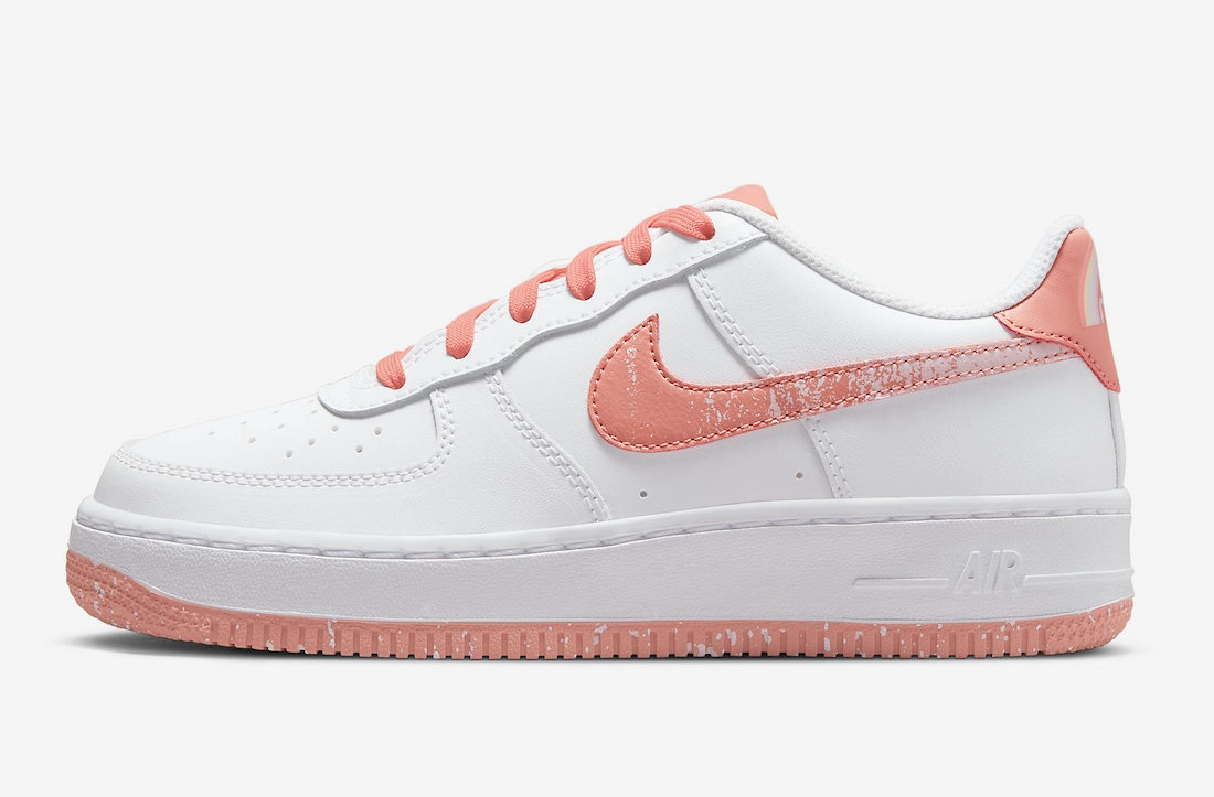 Water Resistant Structured chic Nike Kid's Air Force 1 LV8 Shoes - White / Light Madder Root / Aura