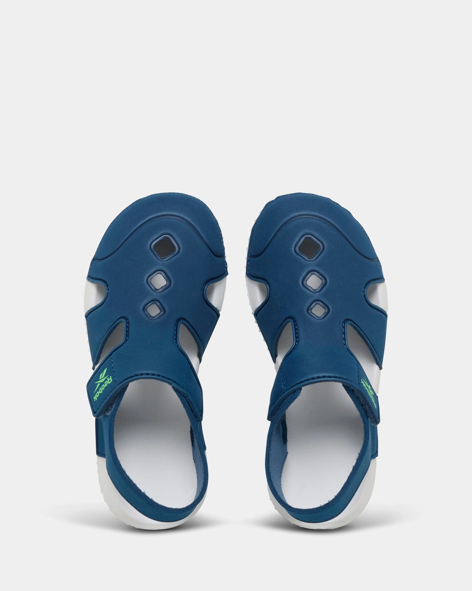 Indoor Workout Go Further Reebok Sunkissed Sandal Shadow/Greenglow/Ftwrwhte