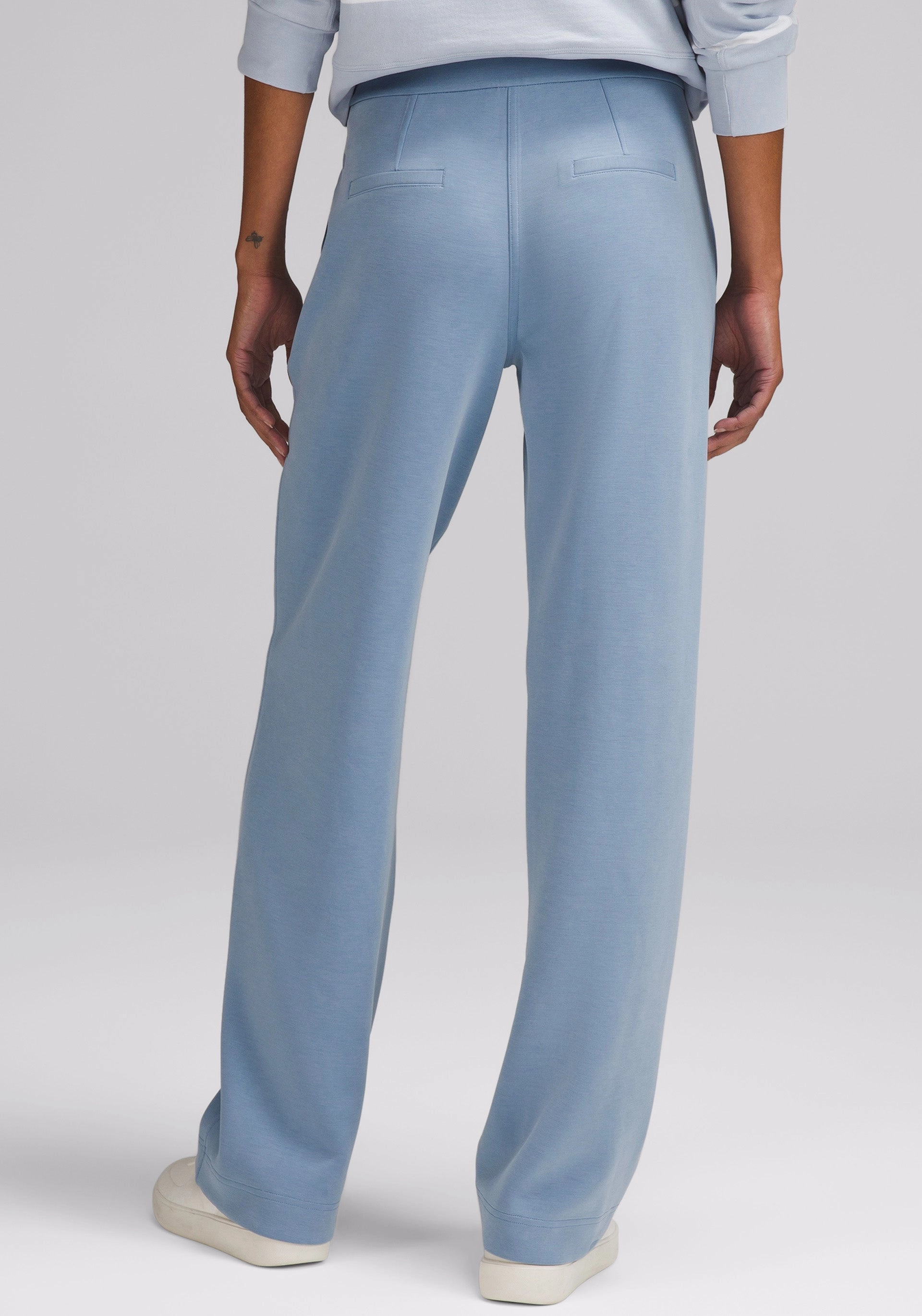 Softstreme Pintuck Mid-Rise Pant | Regular Low-rise style Core Style