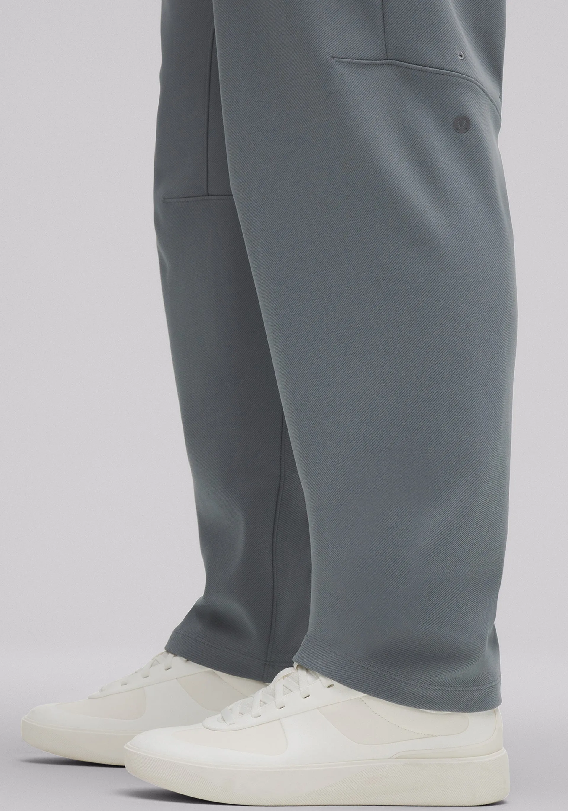 OdorResistant Breathable fabric Relaxed-Fit Smooth Twill Track Pant