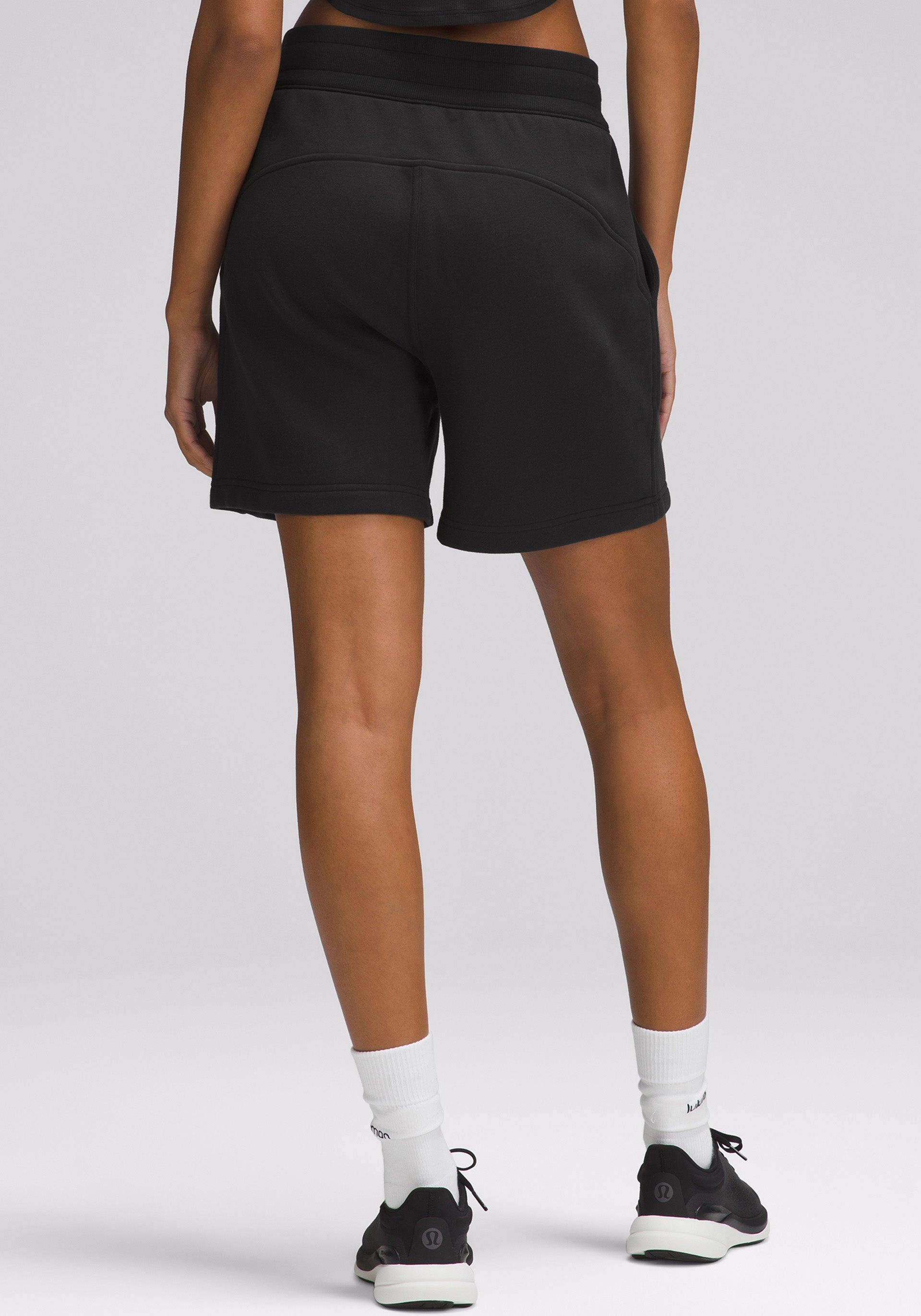 Body Movement Relaxed Fit Design Scuba High-Rise Short 5"