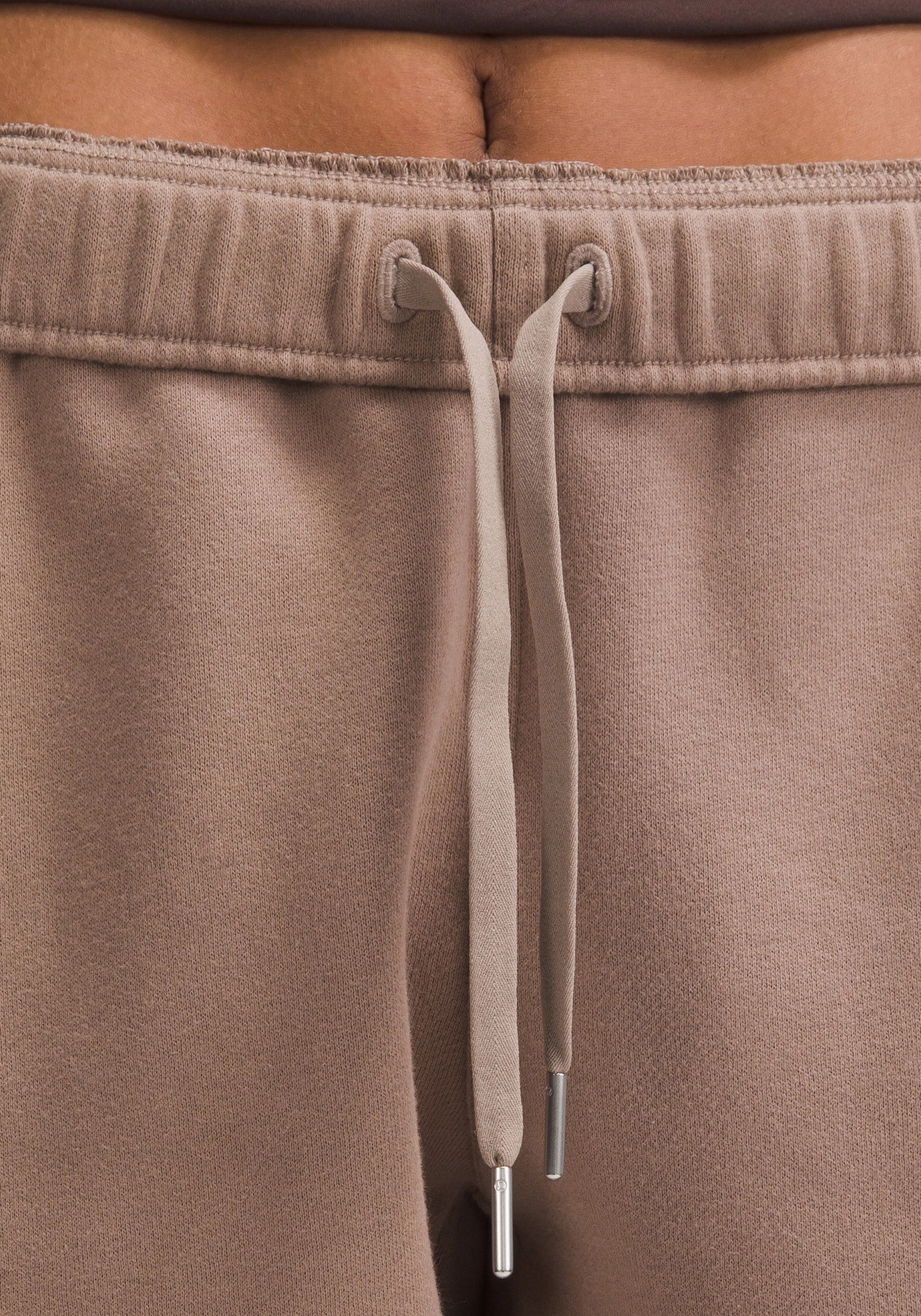 TaperedLeg Wrinkle Resistant Finish Scuba Mid-Rise Oversized Jogger | Regular