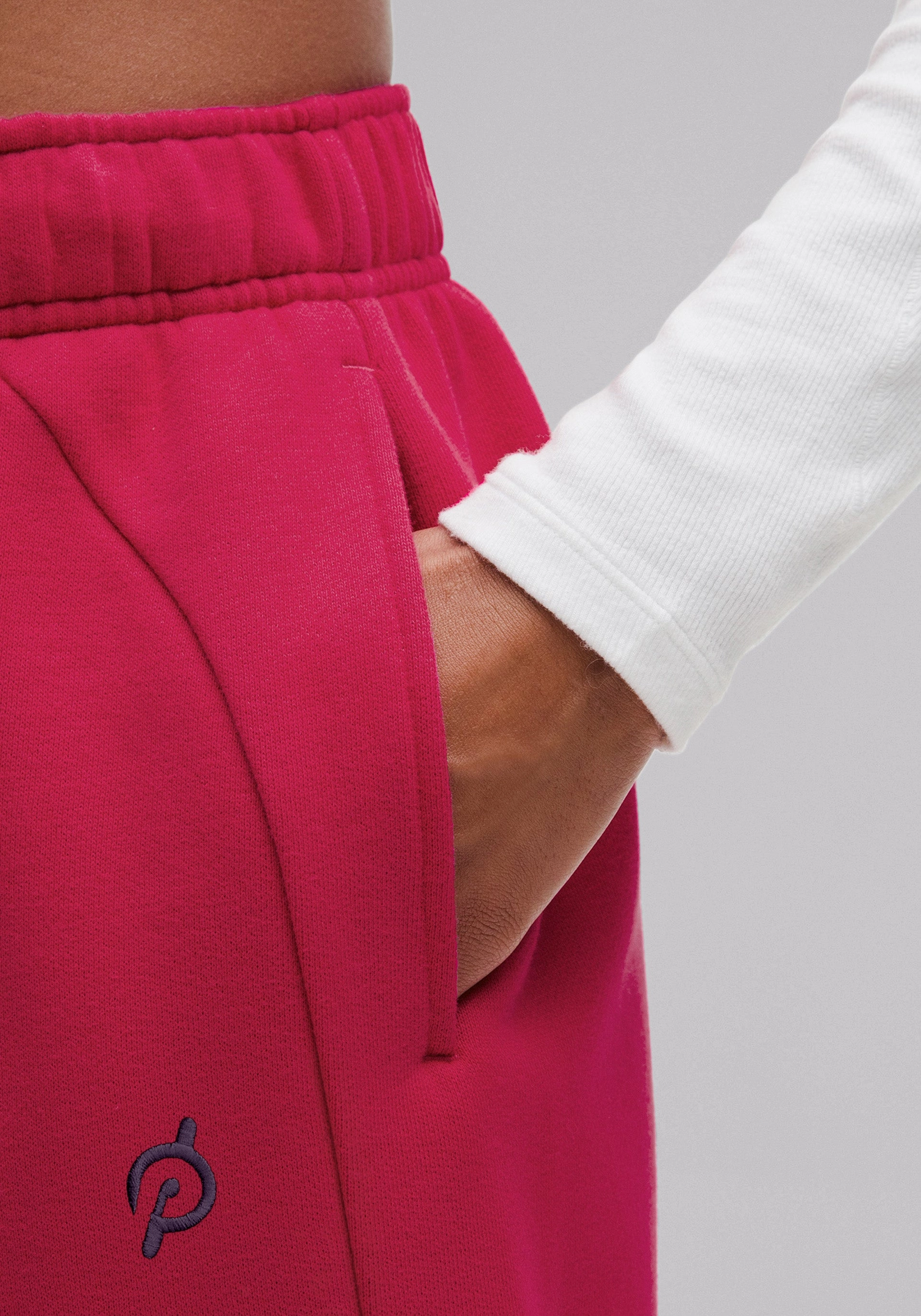 Solid shade Scuba Mid-Rise Oversized Jogger | Regular