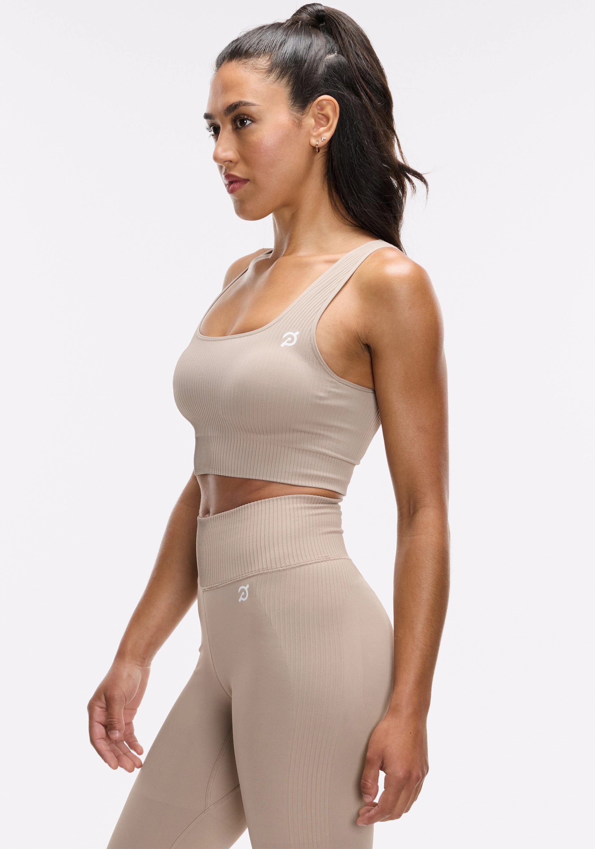 Seam-Free Feel Seamless Square Neck Bra