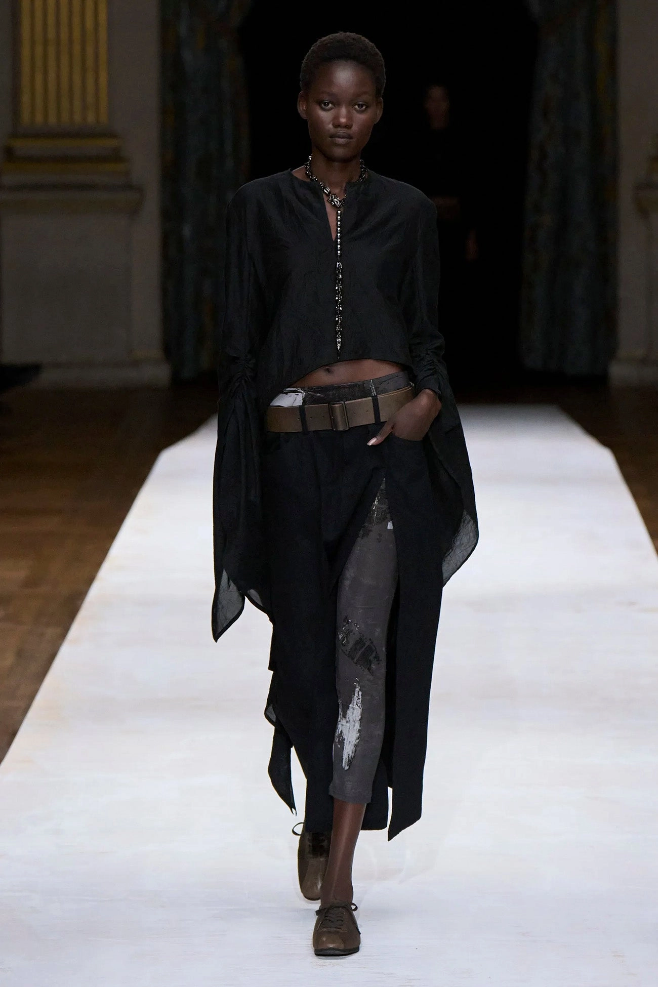 Sustainable Material Blend Core Ease 15 LONG CROPPED LEGGINGS