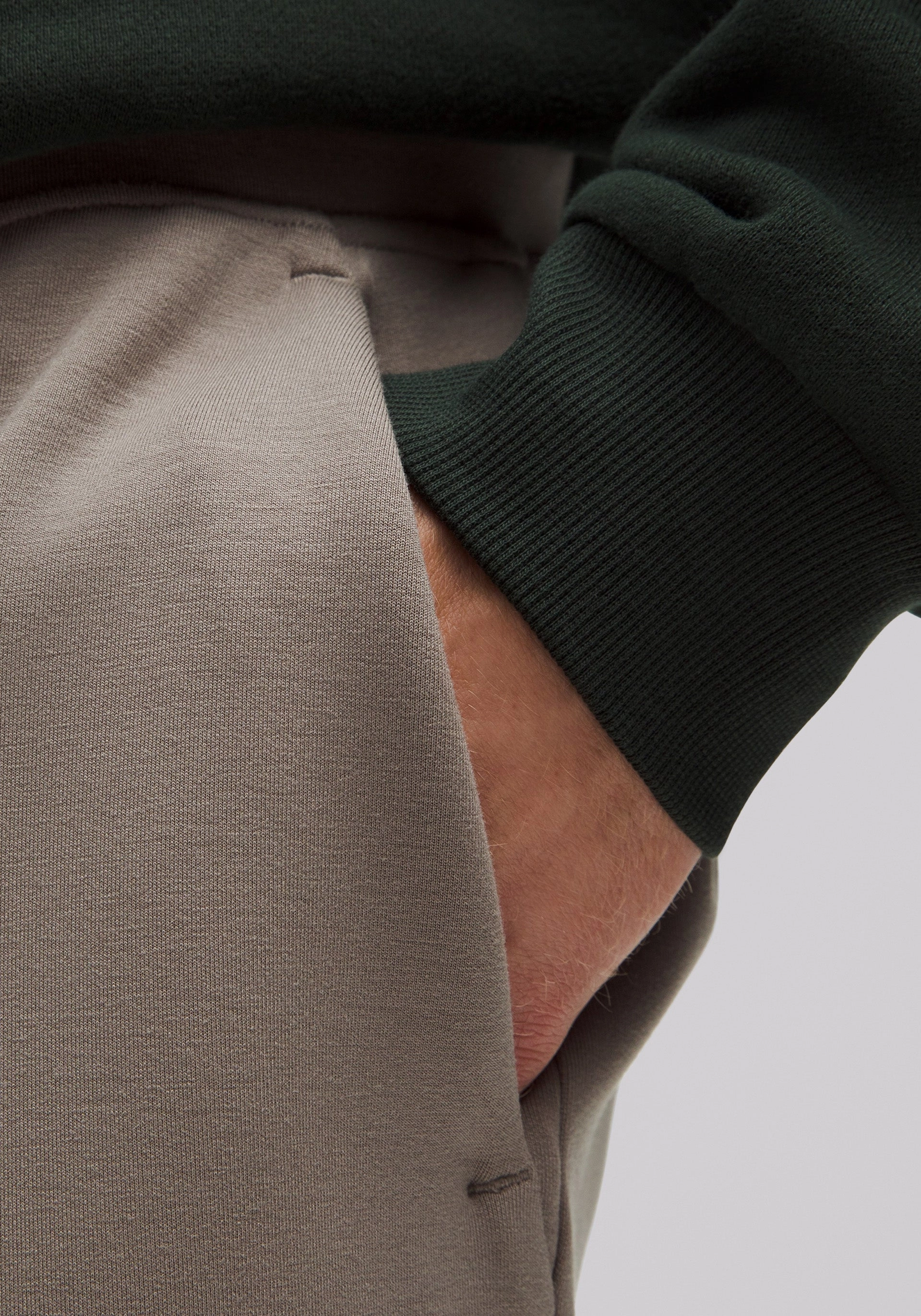 Breezy Design Flexible Motion Smooth Spacer Short 7"