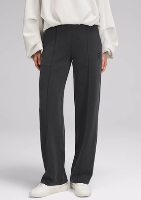 Stay Cool MoistureWickingFabric Softstreme Pintuck Mid-Rise Pant | Regular