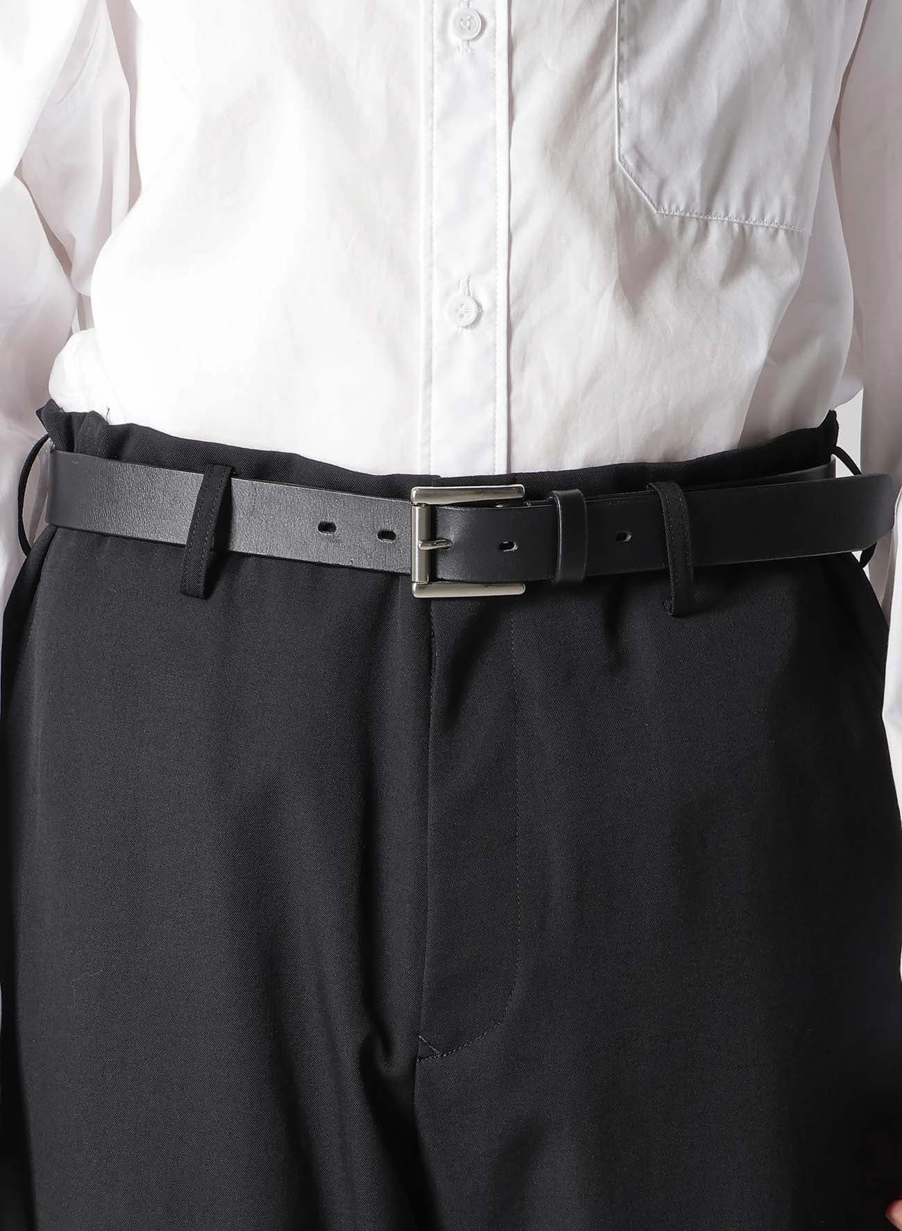 WOOL GABARDINE BELTED HEM PANTS Comfortable Cut