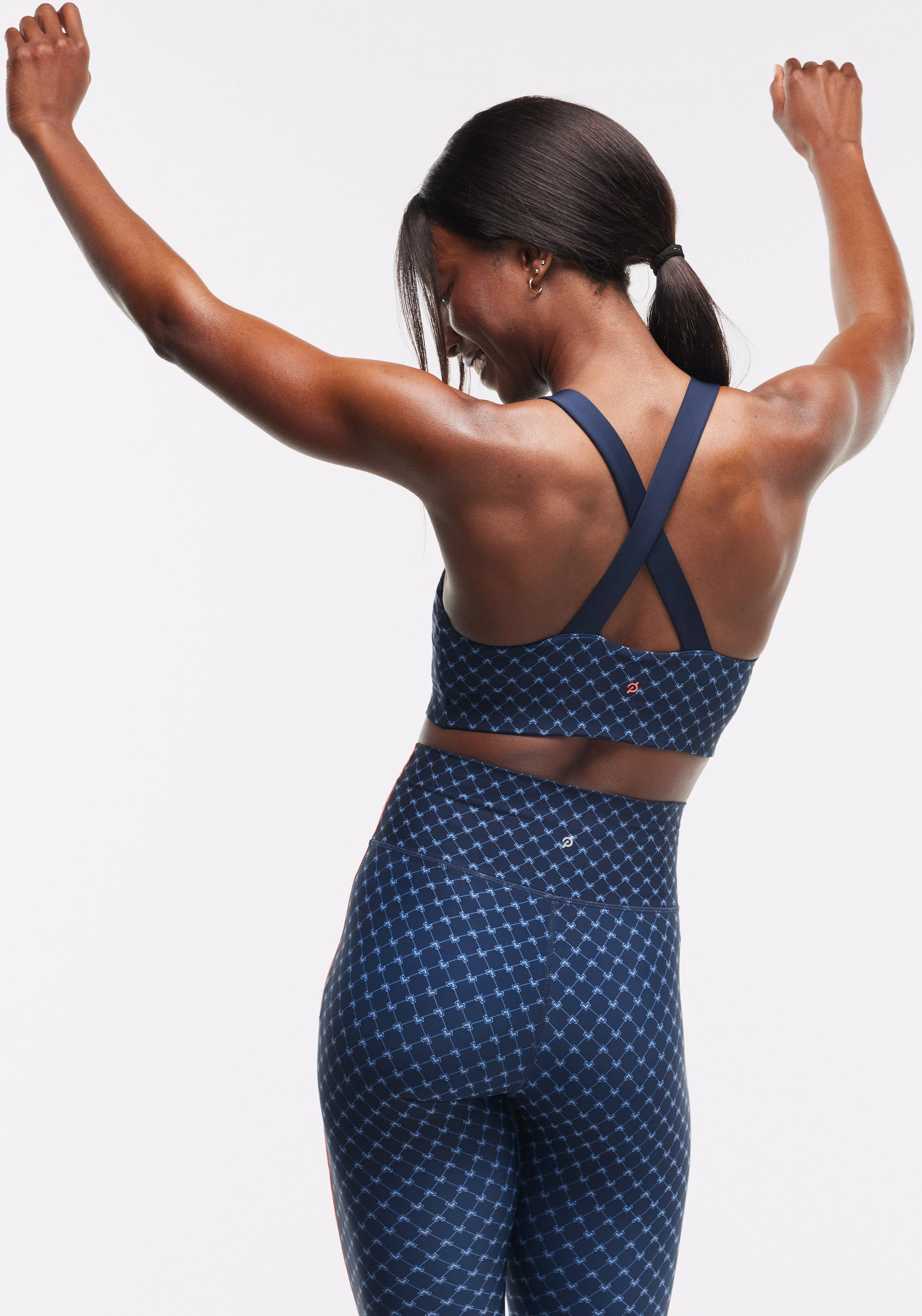 sports events Size Range Endurance Light Square Neck Bra