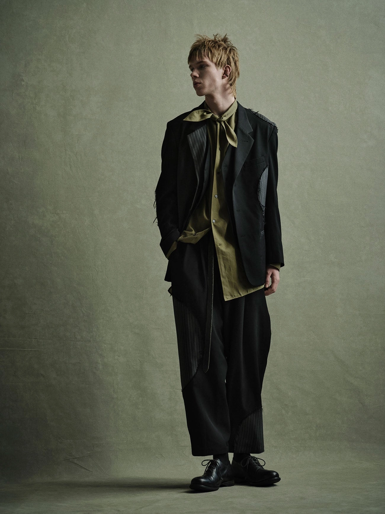 Tailored Fit WASHER WOOL GABARDINE CUT-OUT STRIPED PANTS