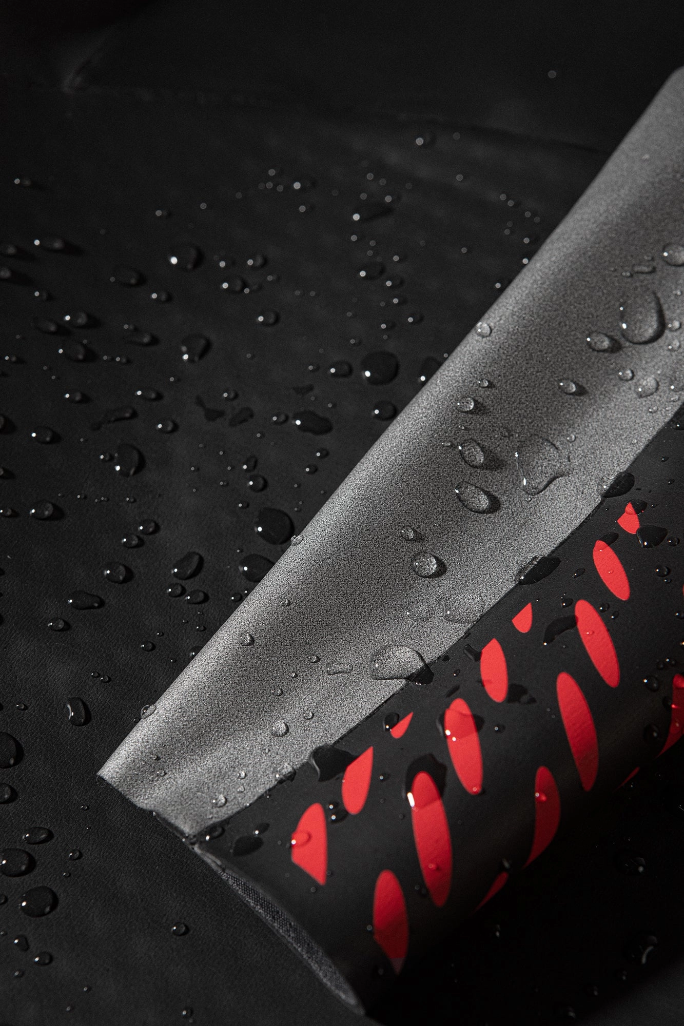 Orca Apex Float V2 Mens Wetsuit - Black Precision Stitching Patterns