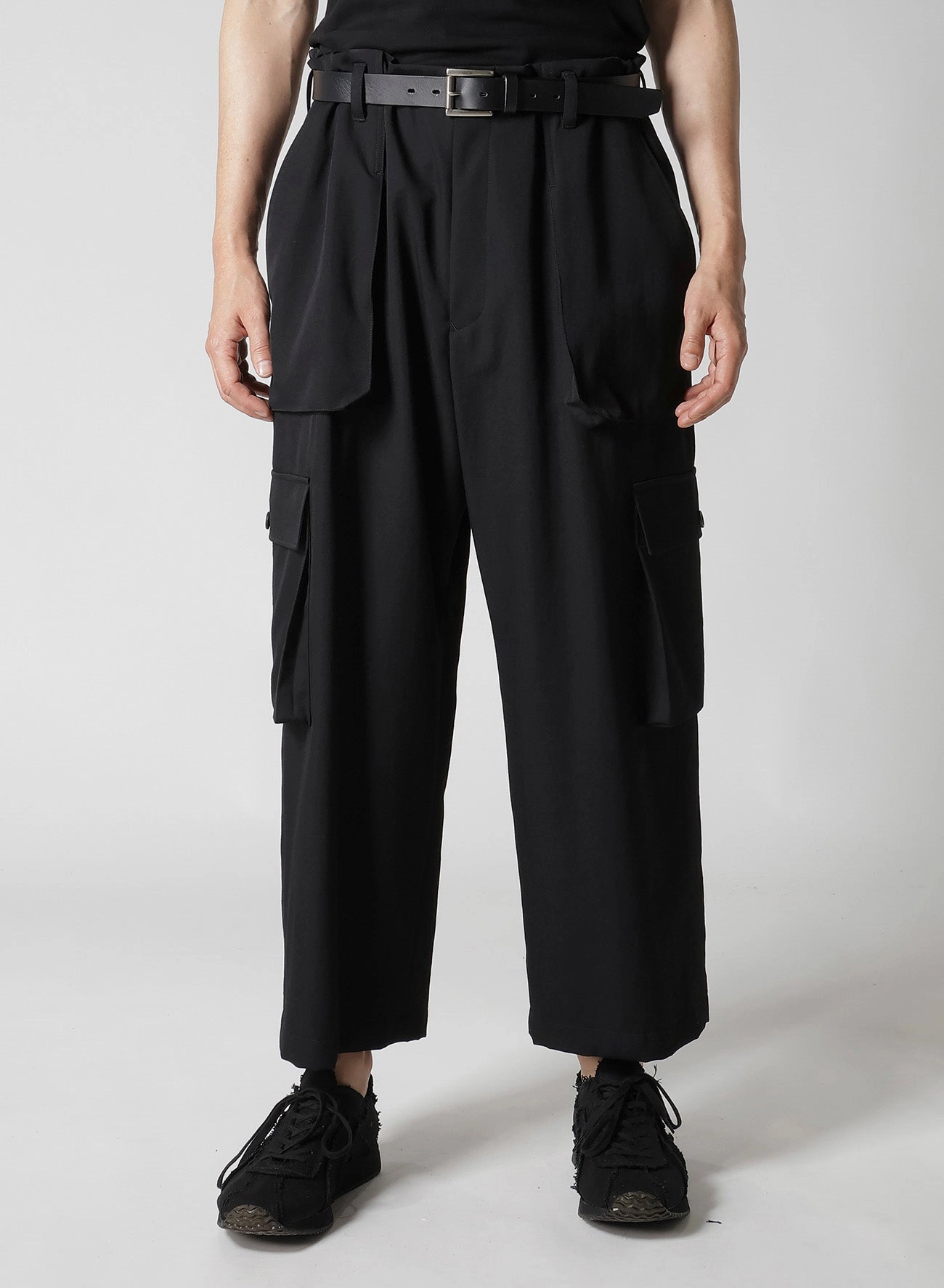 WOOL GABARDINE POCKET DETAIL PANTS Urban Cool