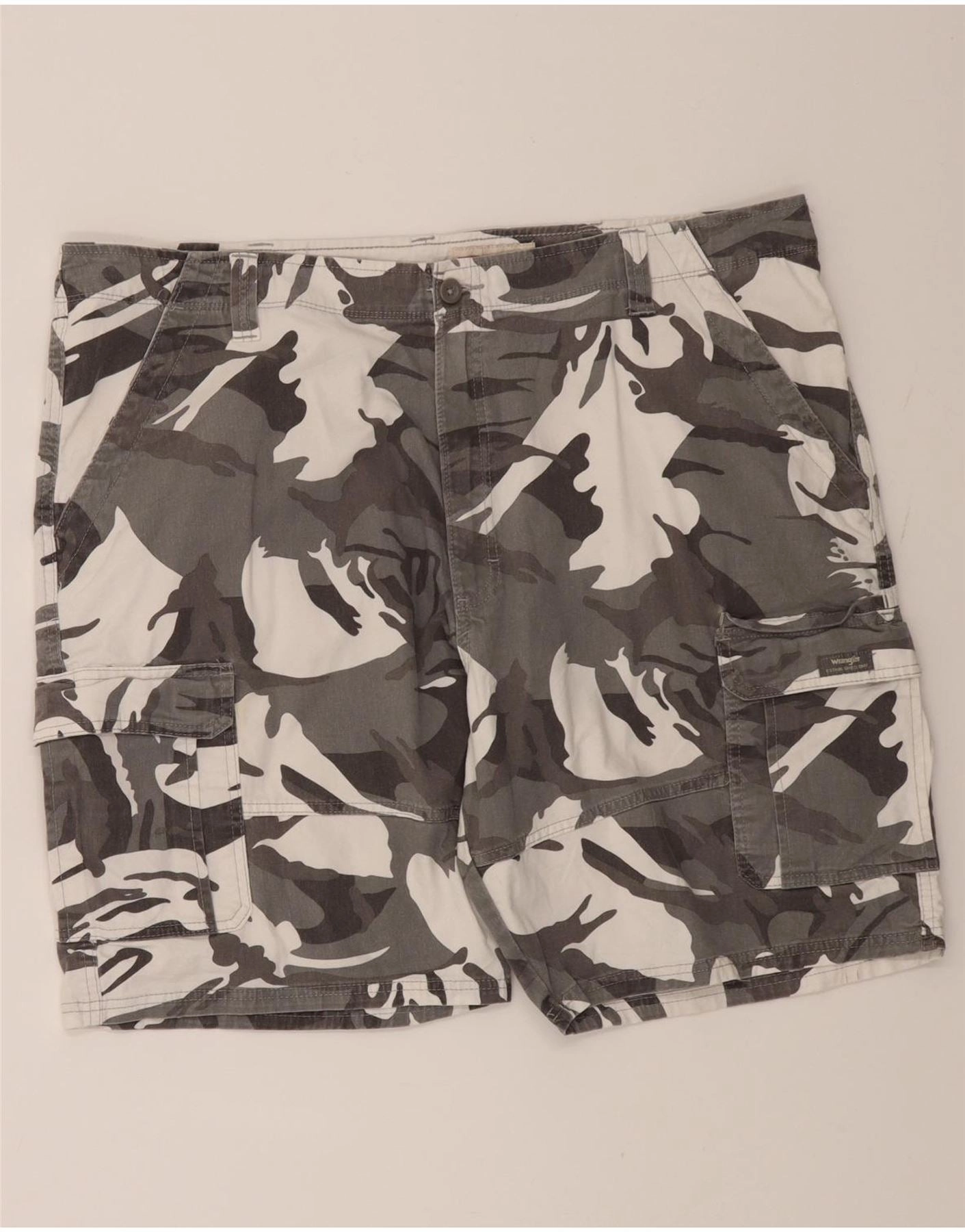 Move Friendly concert outfit WRANGLER Mens Relaxed Fit Cargo Shorts W42 2XL Grey Camouflage Cotton