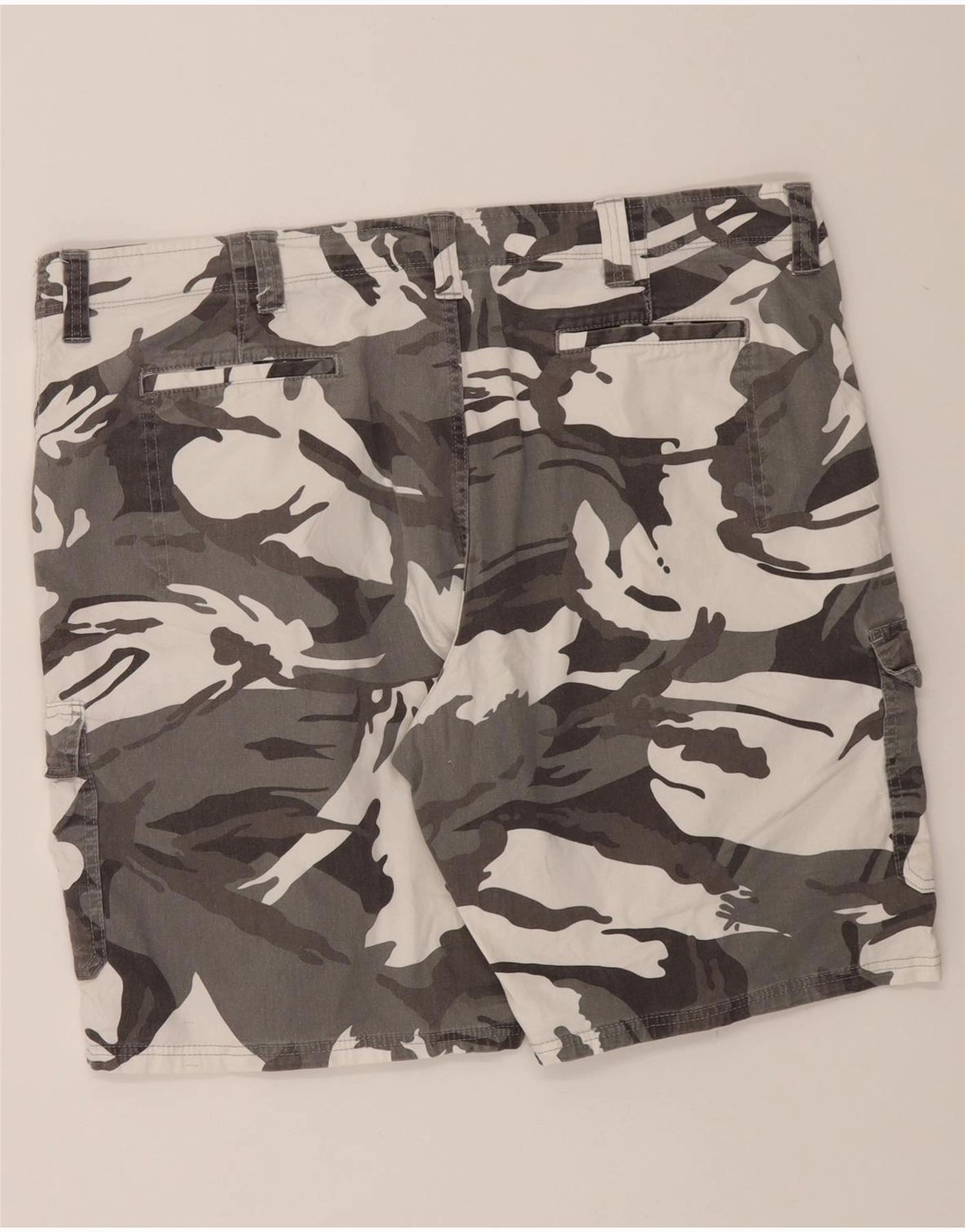 Easy Care Fabric Active Wear Shorts WRANGLER Mens Relaxed Fit Cargo Shorts W42 2XL Grey Camouflage Cotton