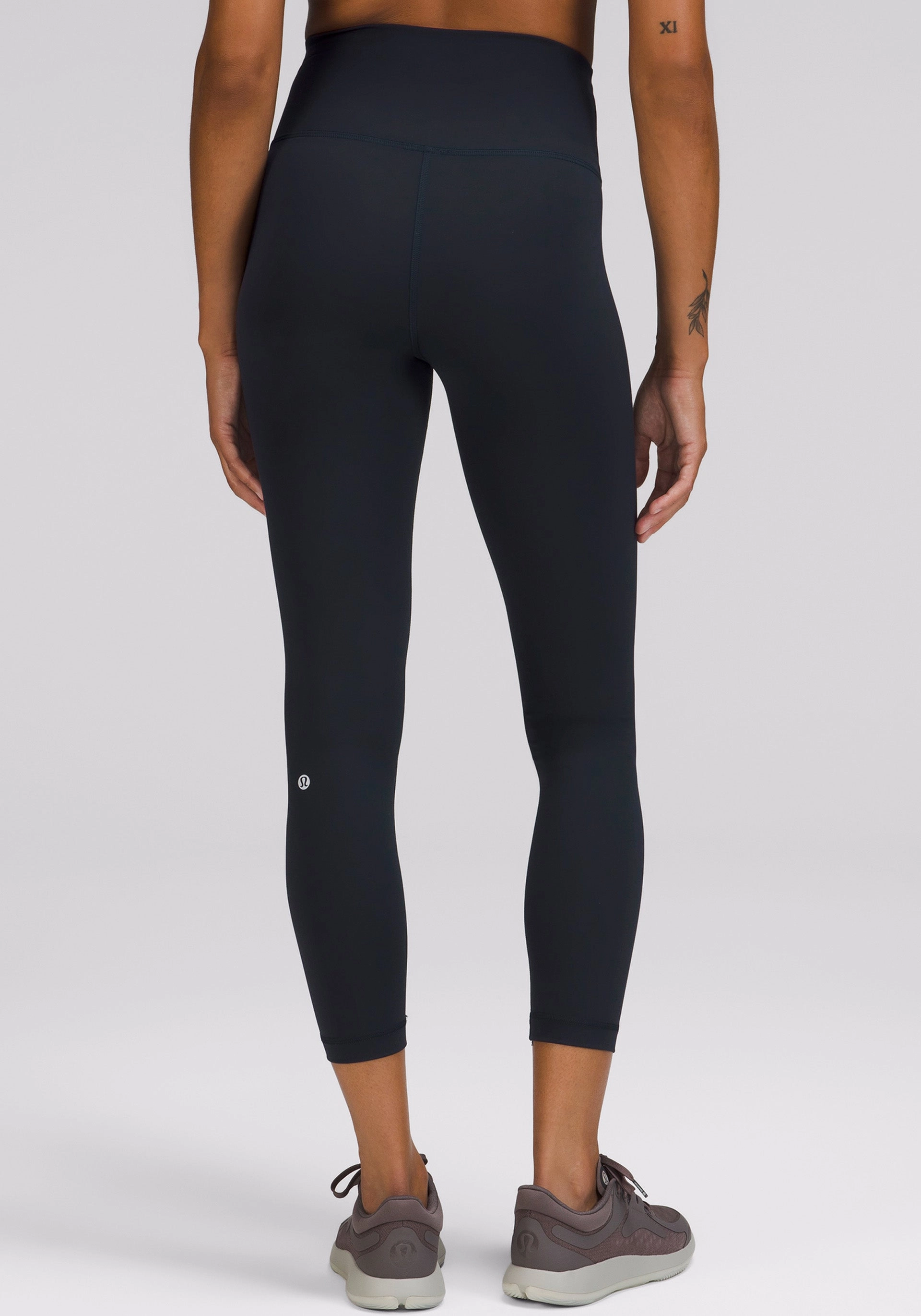 Holiday Outfit Budget Friendly Smooth Lining Technology Wunder Train High-Rise Tight 25"