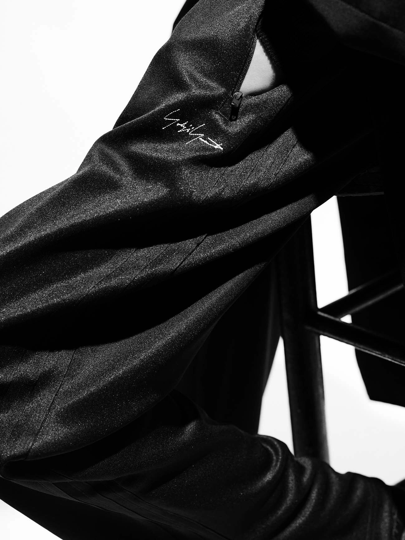 Y-3 KURO TRACK PANTS Perfect Comfort Stretch waistband